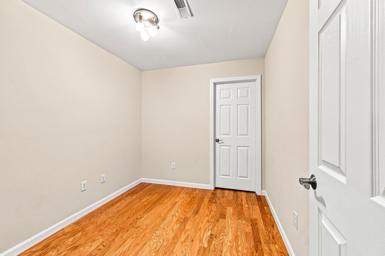 13 Bruins Lane Property Photo 43