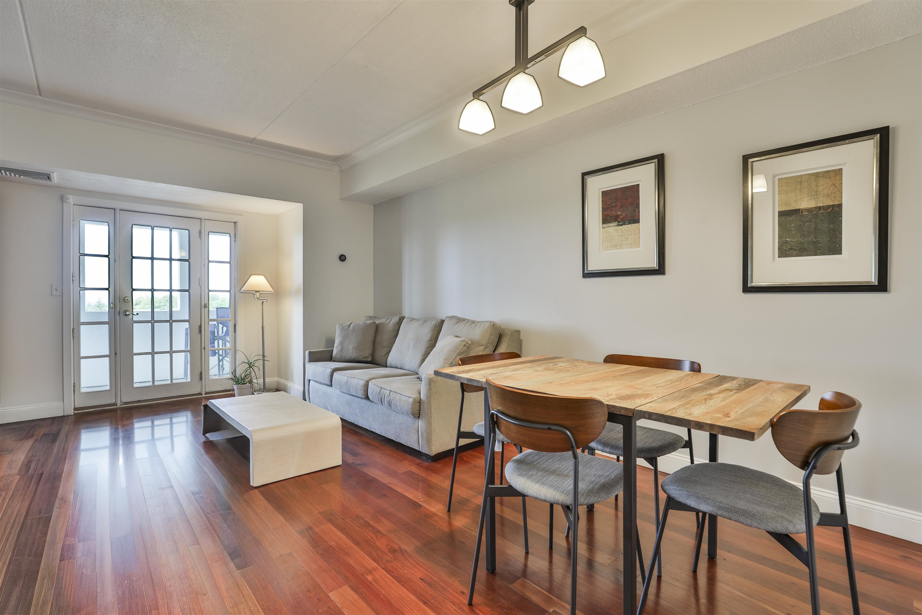 10 Mt Laurels Drive Property Photo 7