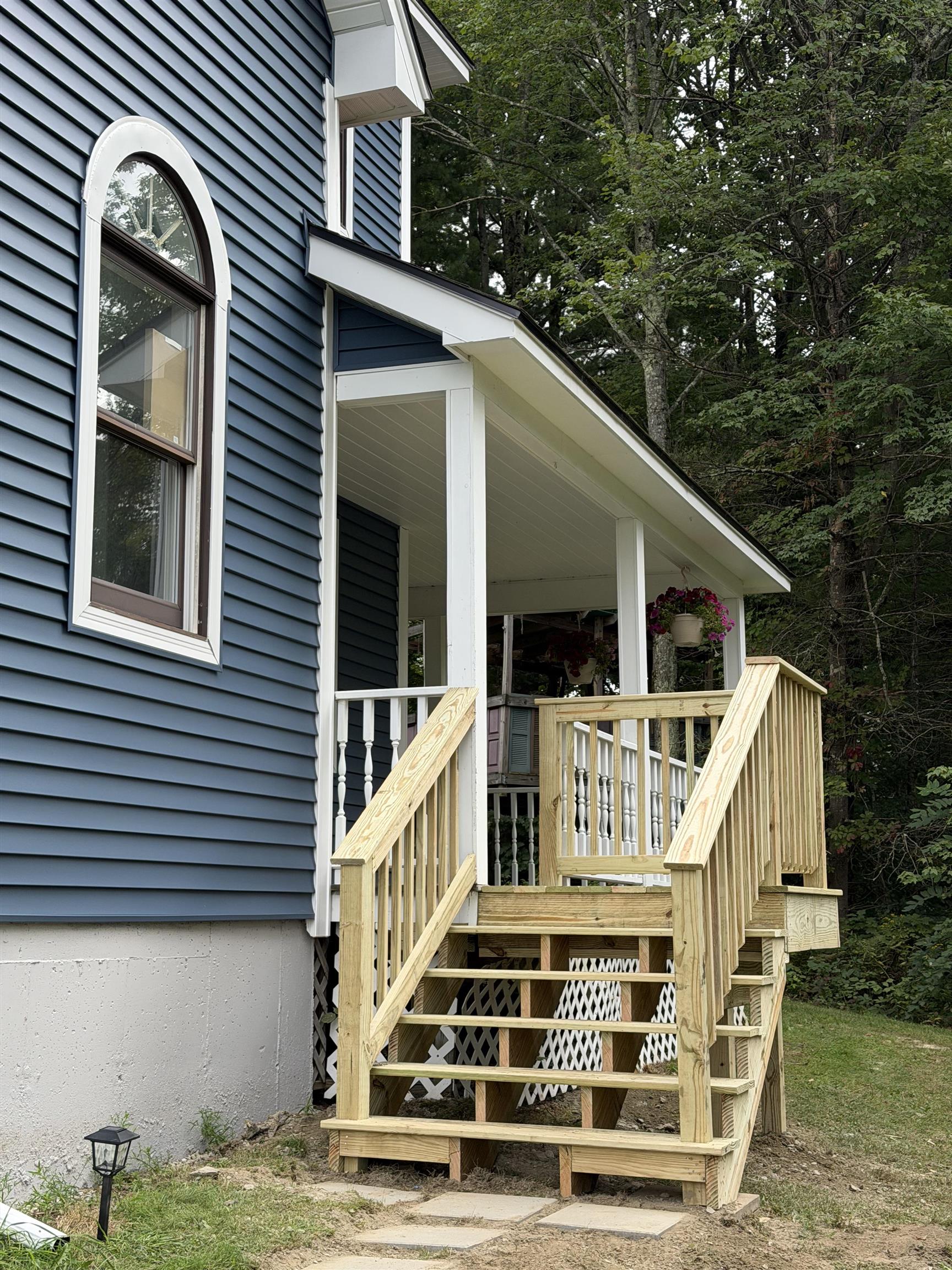 2260 South Road Property Photo 5