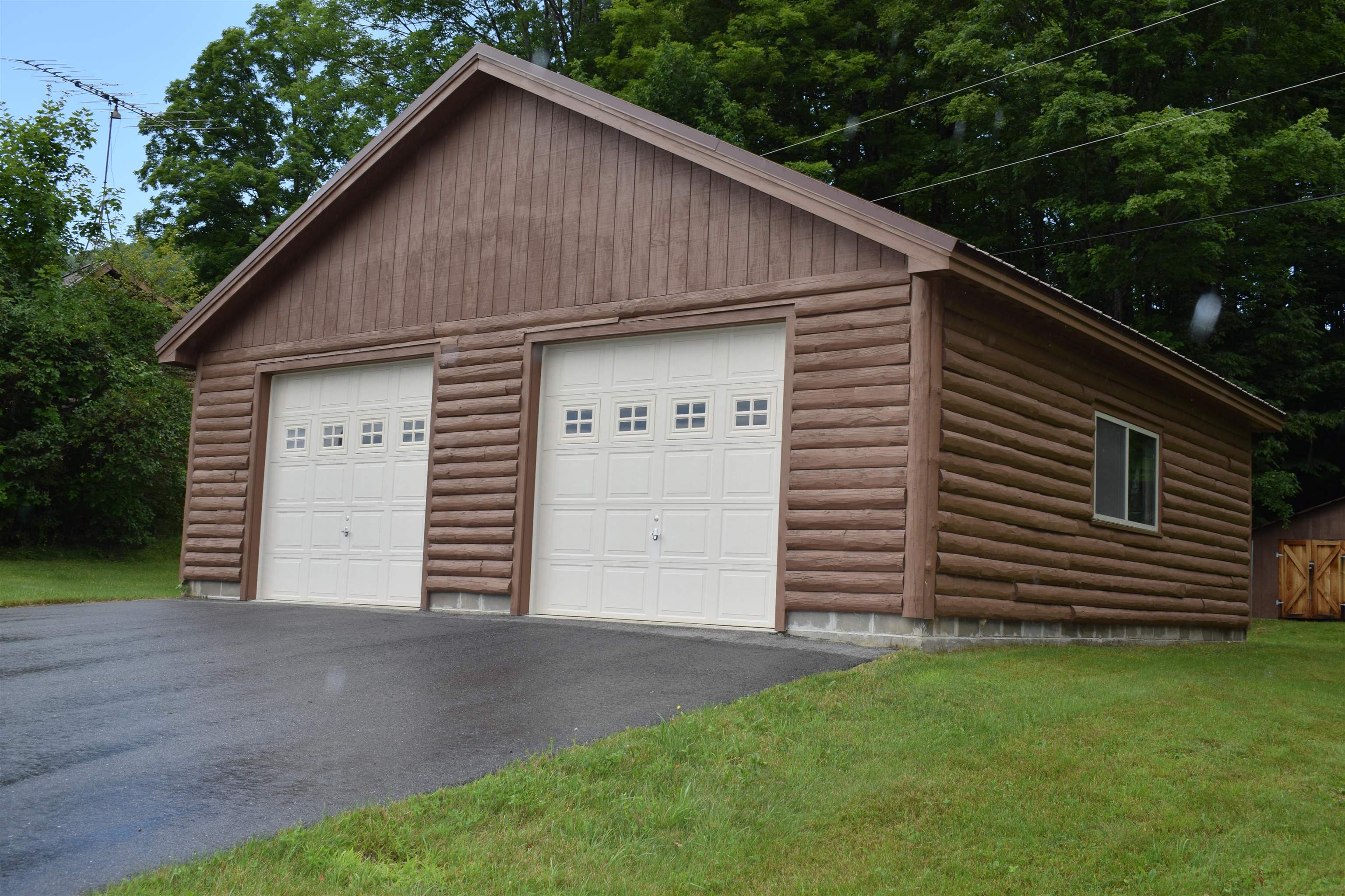 2155 Fellows Road Property Photo 11