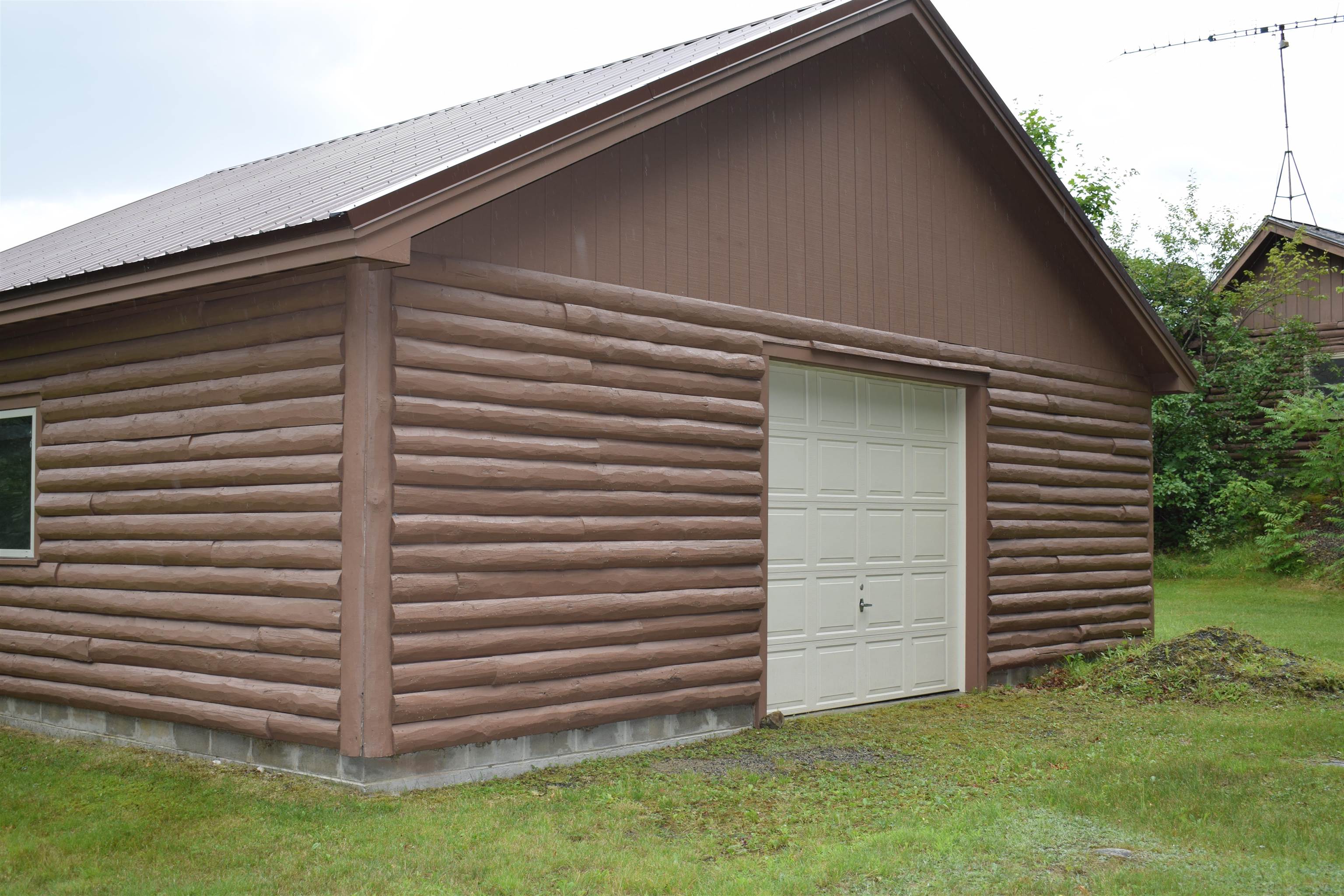 2155 Fellows Road Property Photo 12
