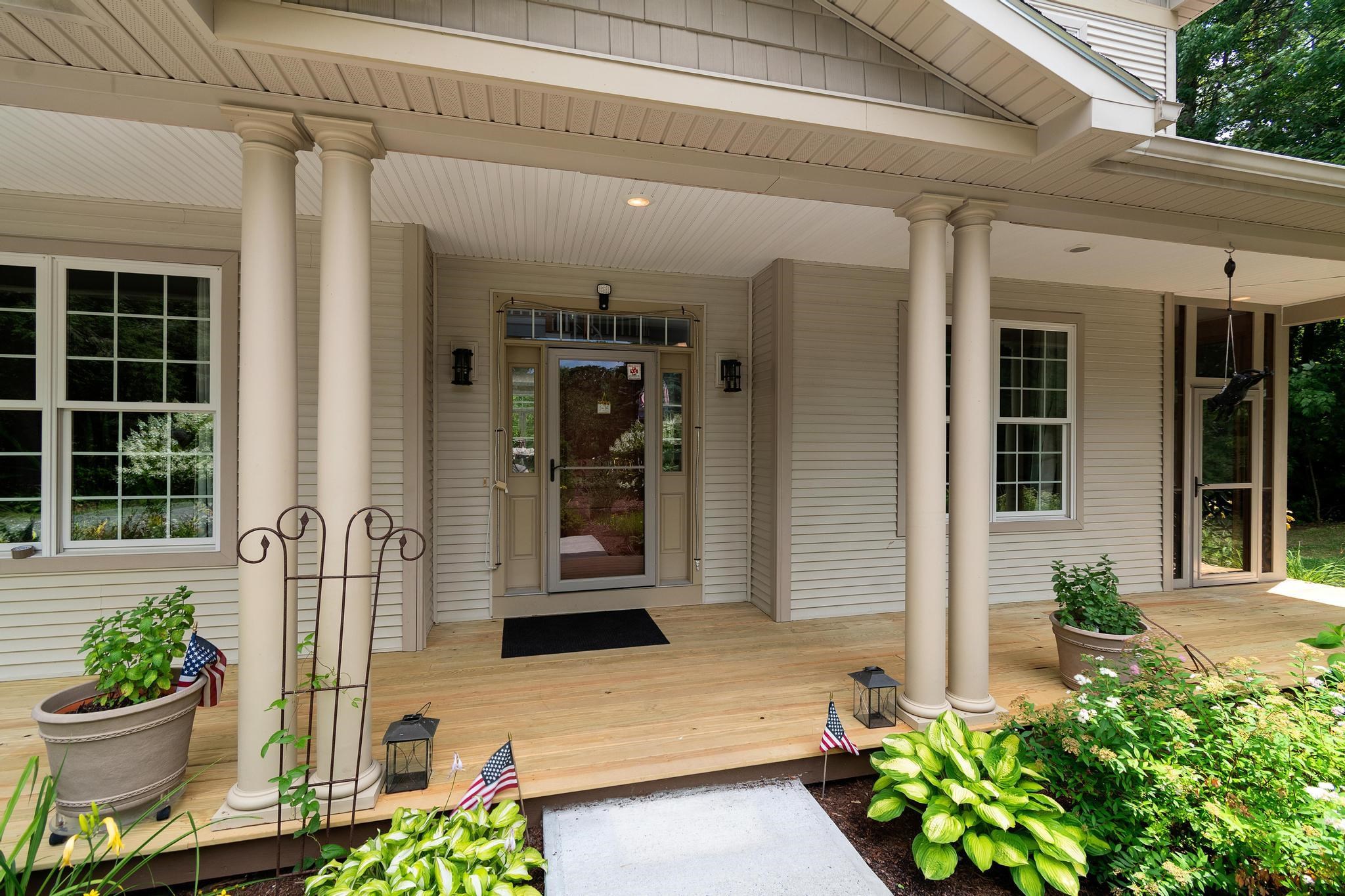 3-5 Edgewater Terrace Property Photo 5