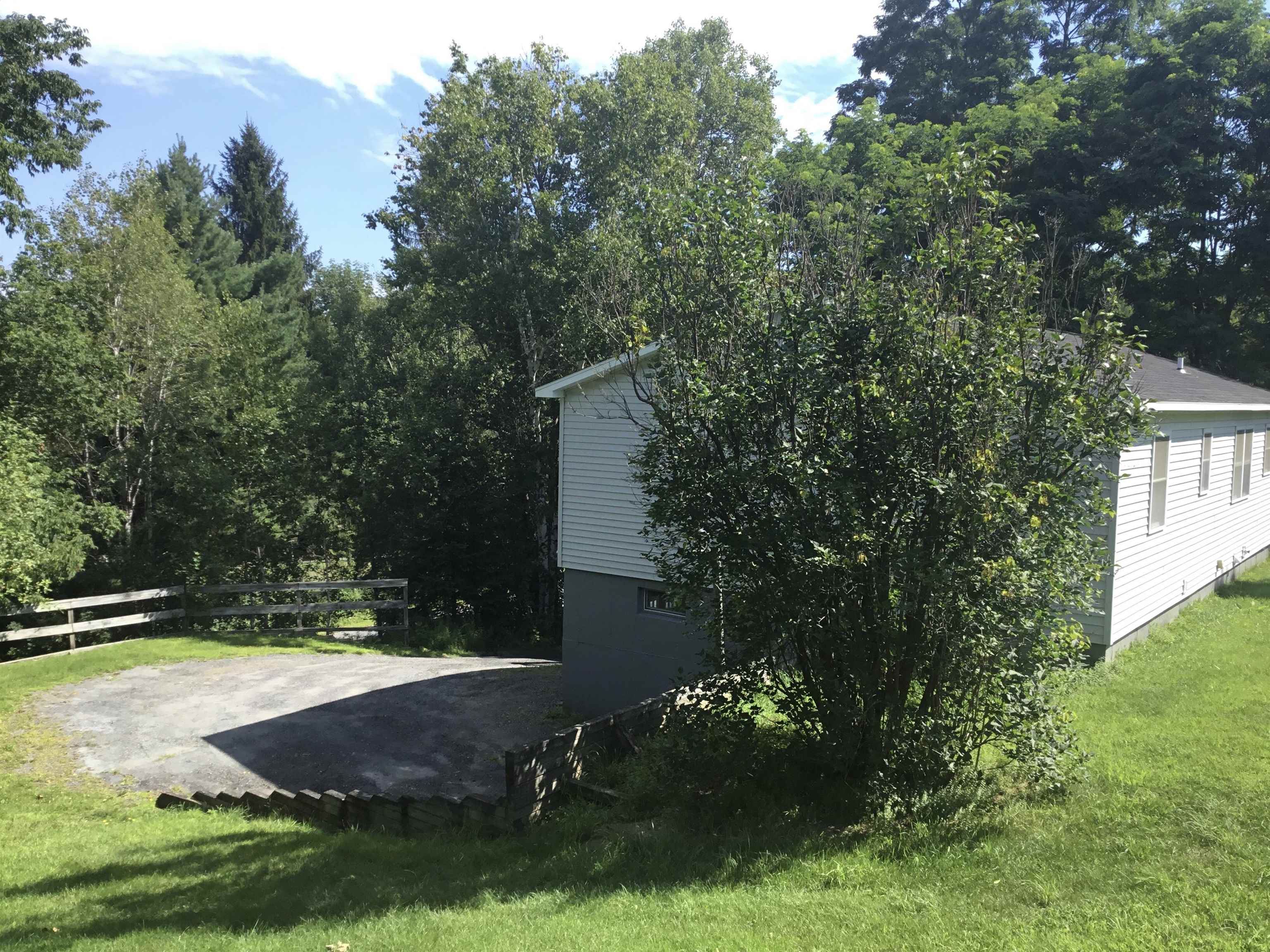 7 Silver Circle Property Photo 4