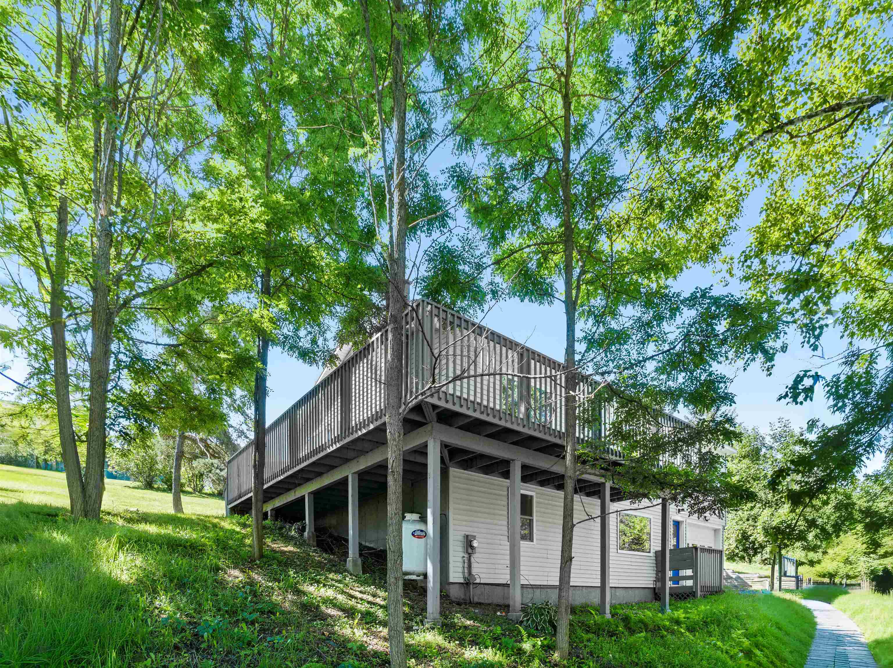 7 Silver Circle Property Photo 37