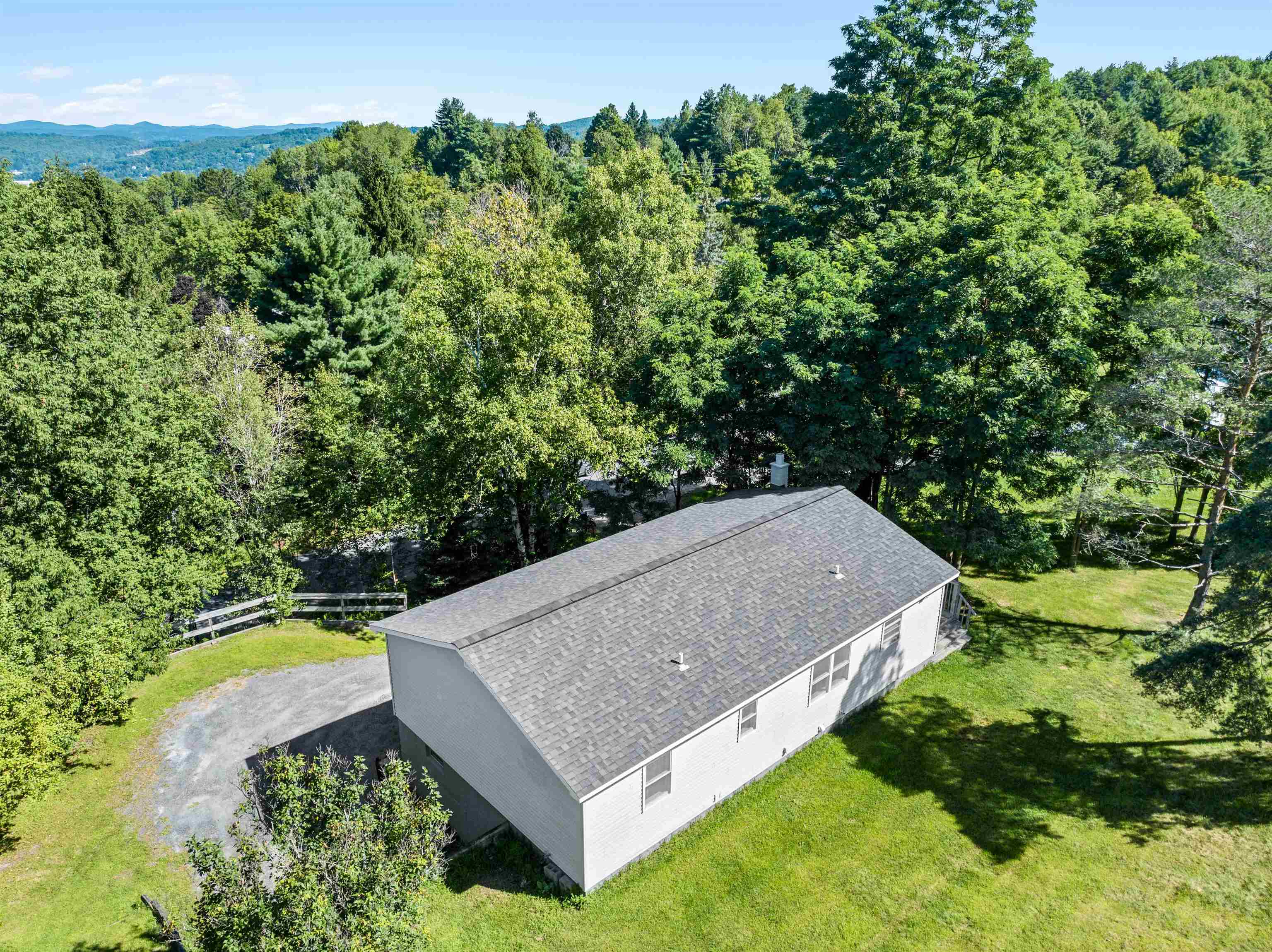 7 Silver Circle Property Photo 39