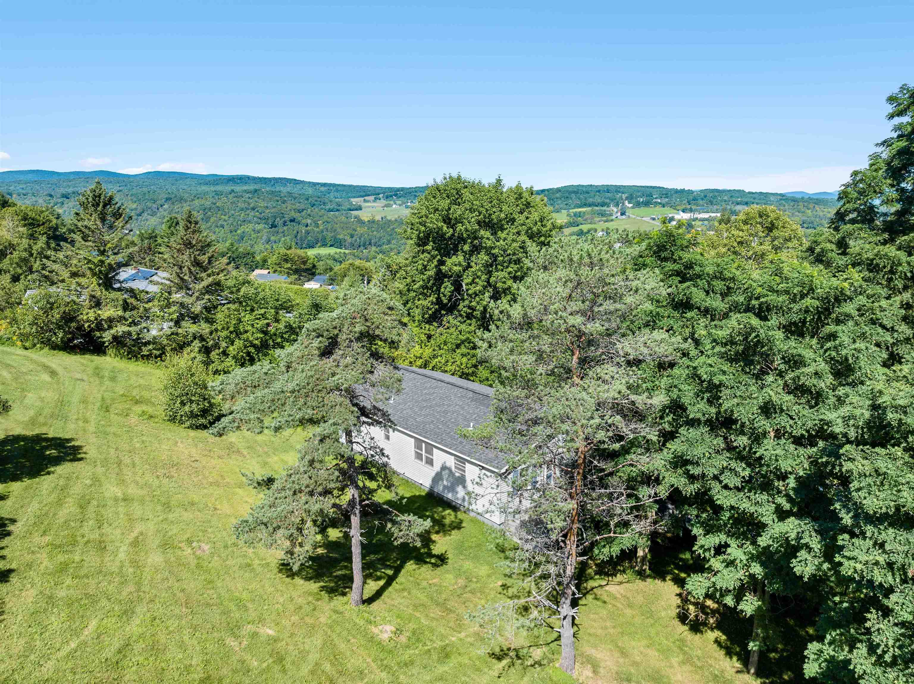 7 Silver Circle Property Photo 40