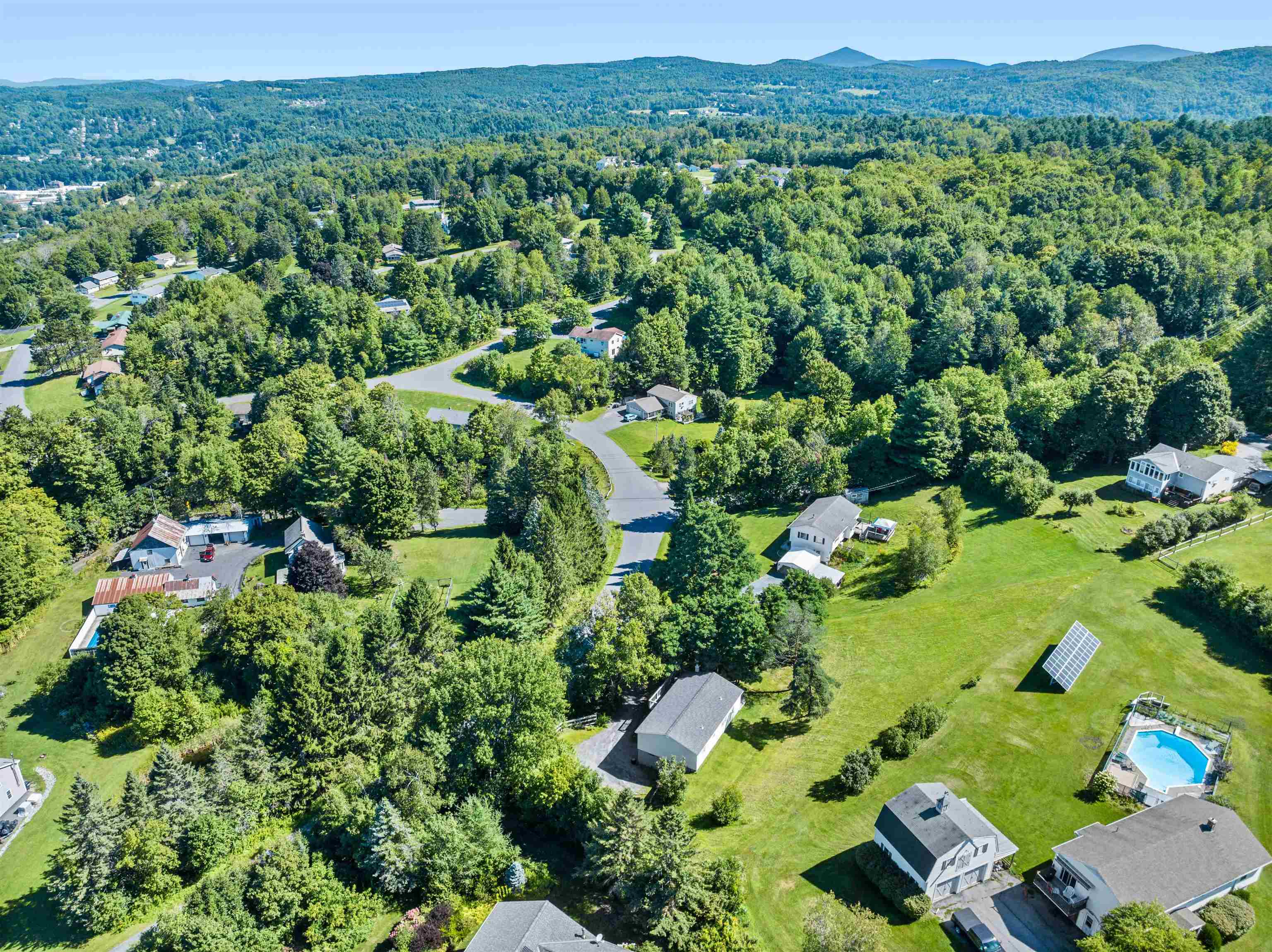 7 Silver Circle Property Photo 41