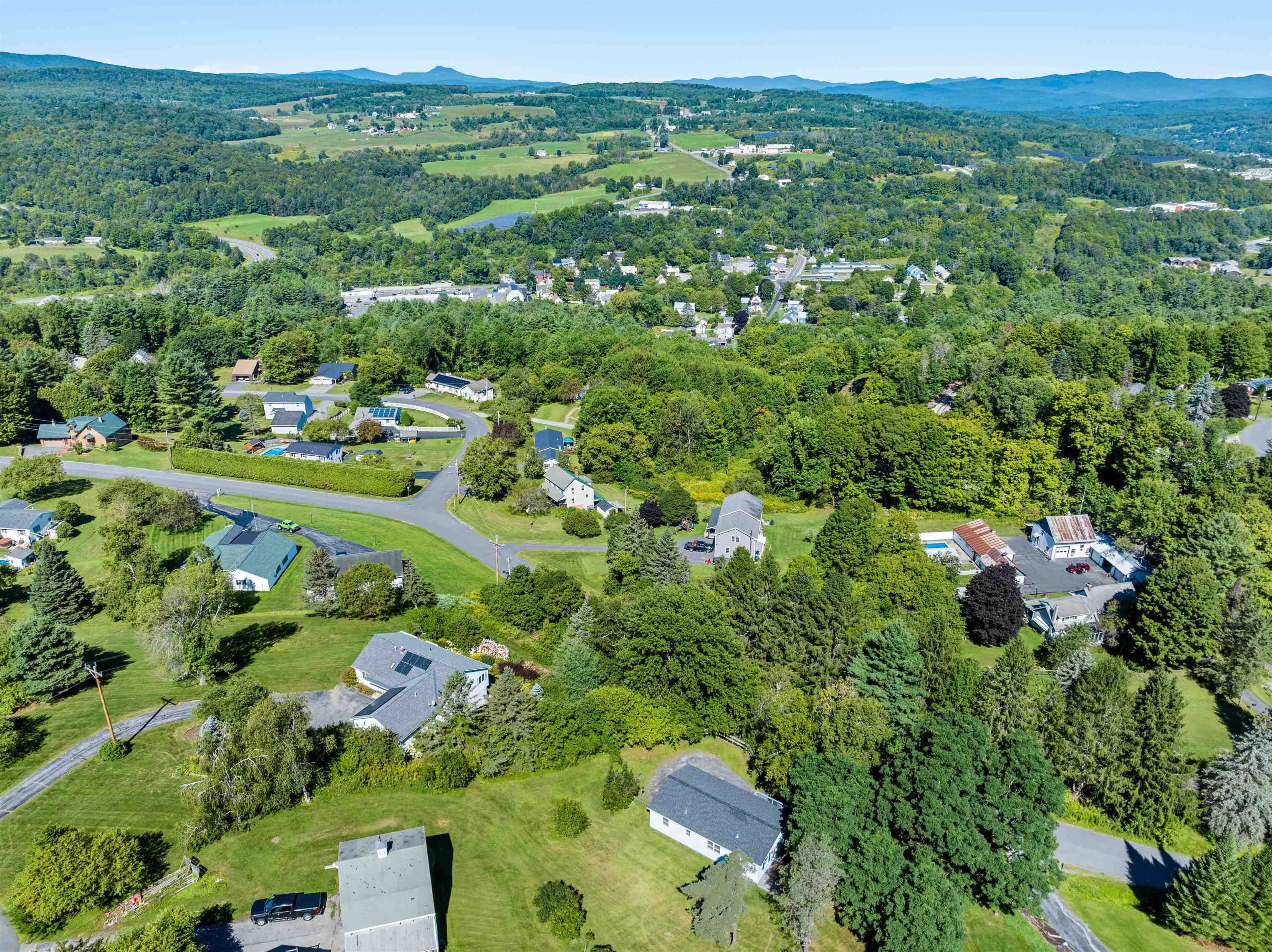 7 Silver Circle Property Photo 44
