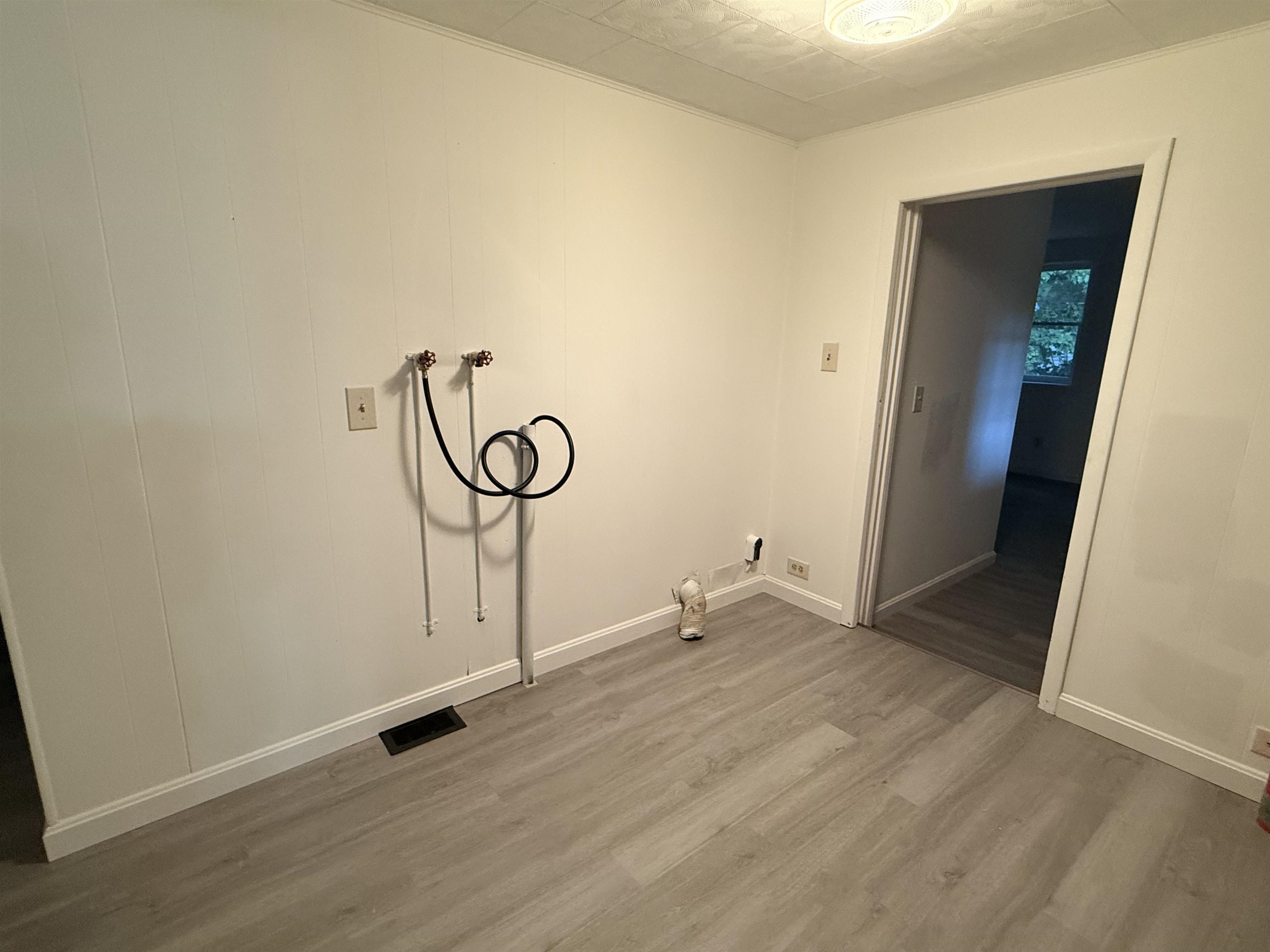 97 Fordway Extension Property Photo 15
