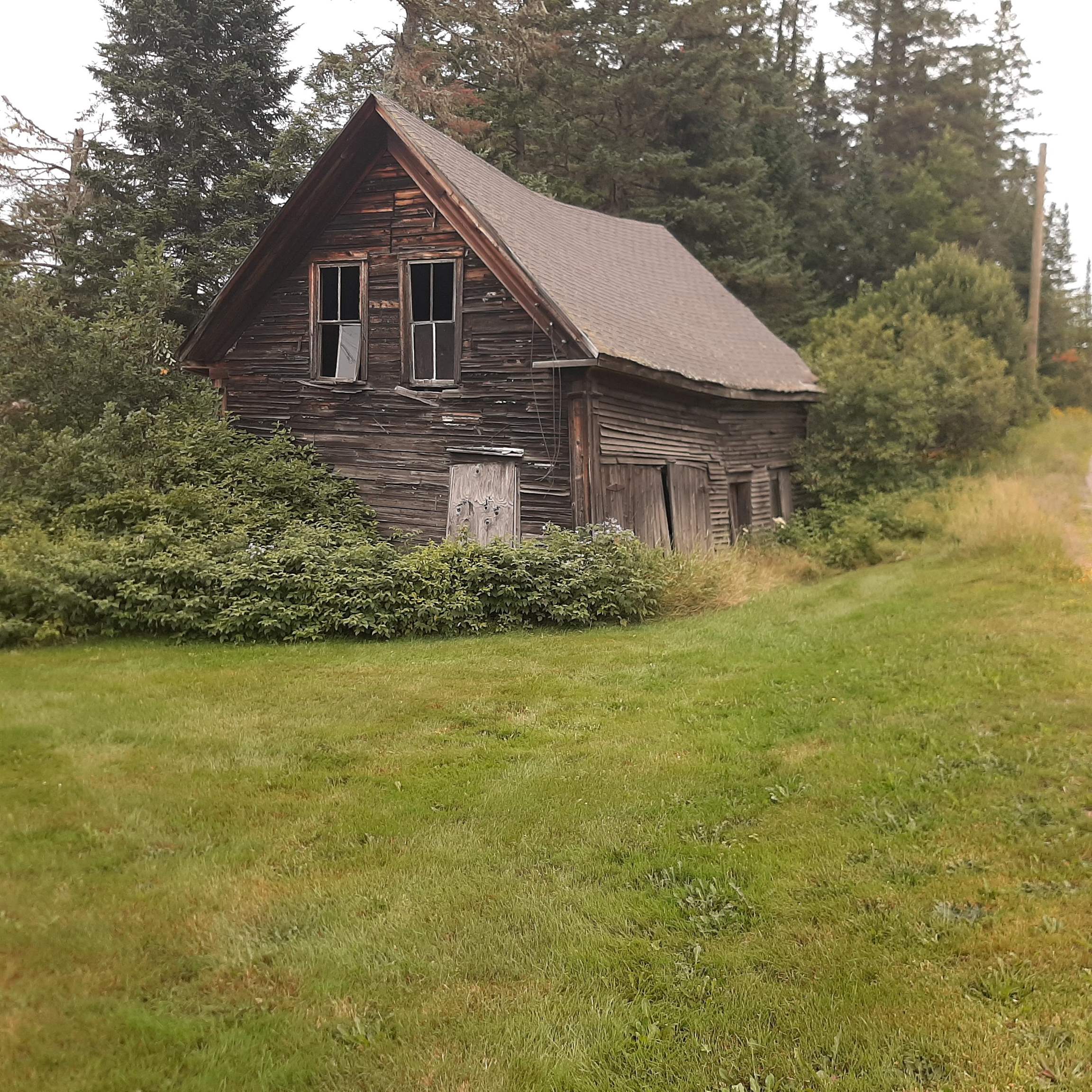 605 Hill Road Property Photo 6