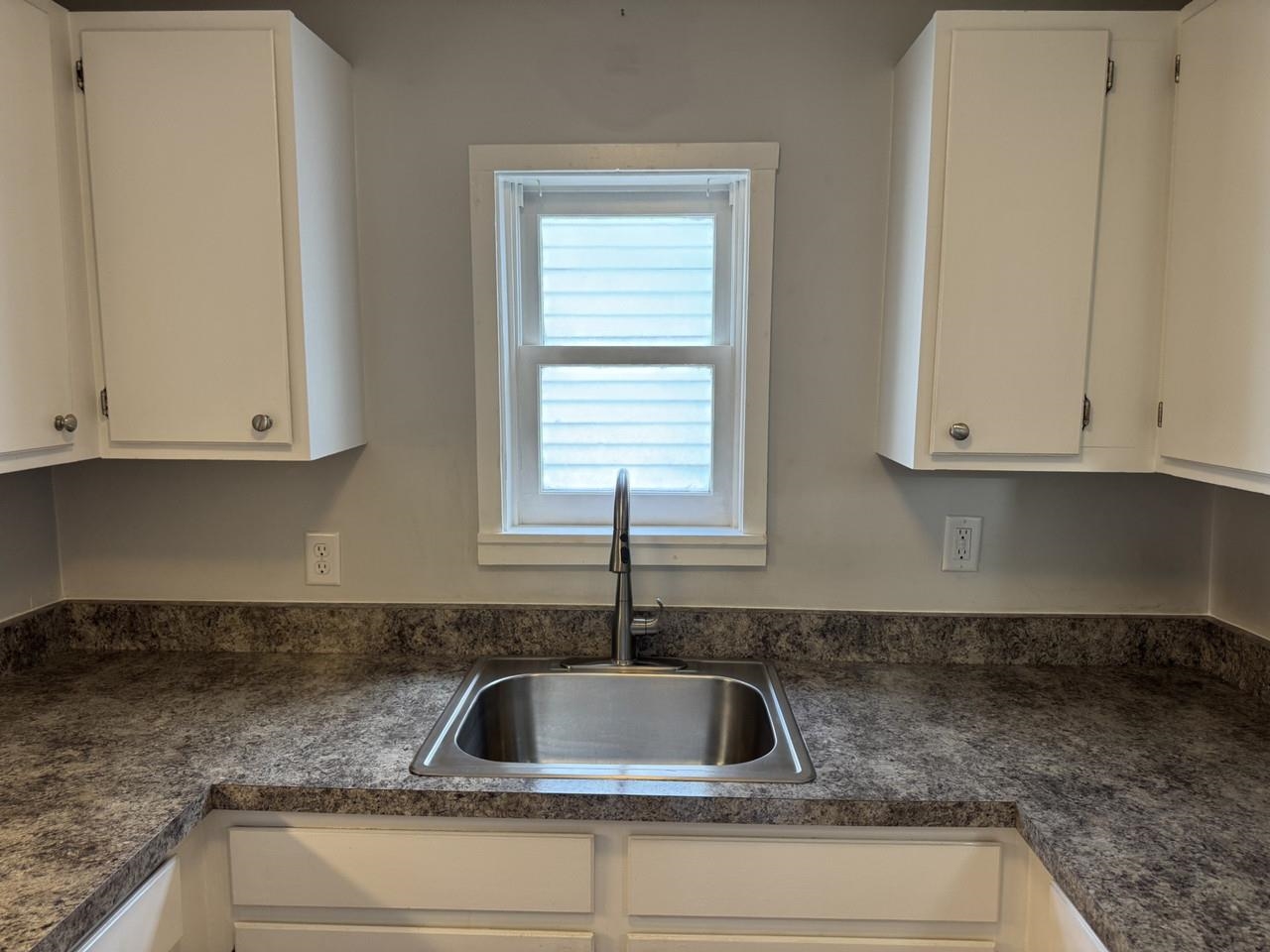 160 Main Street Property Photo 9