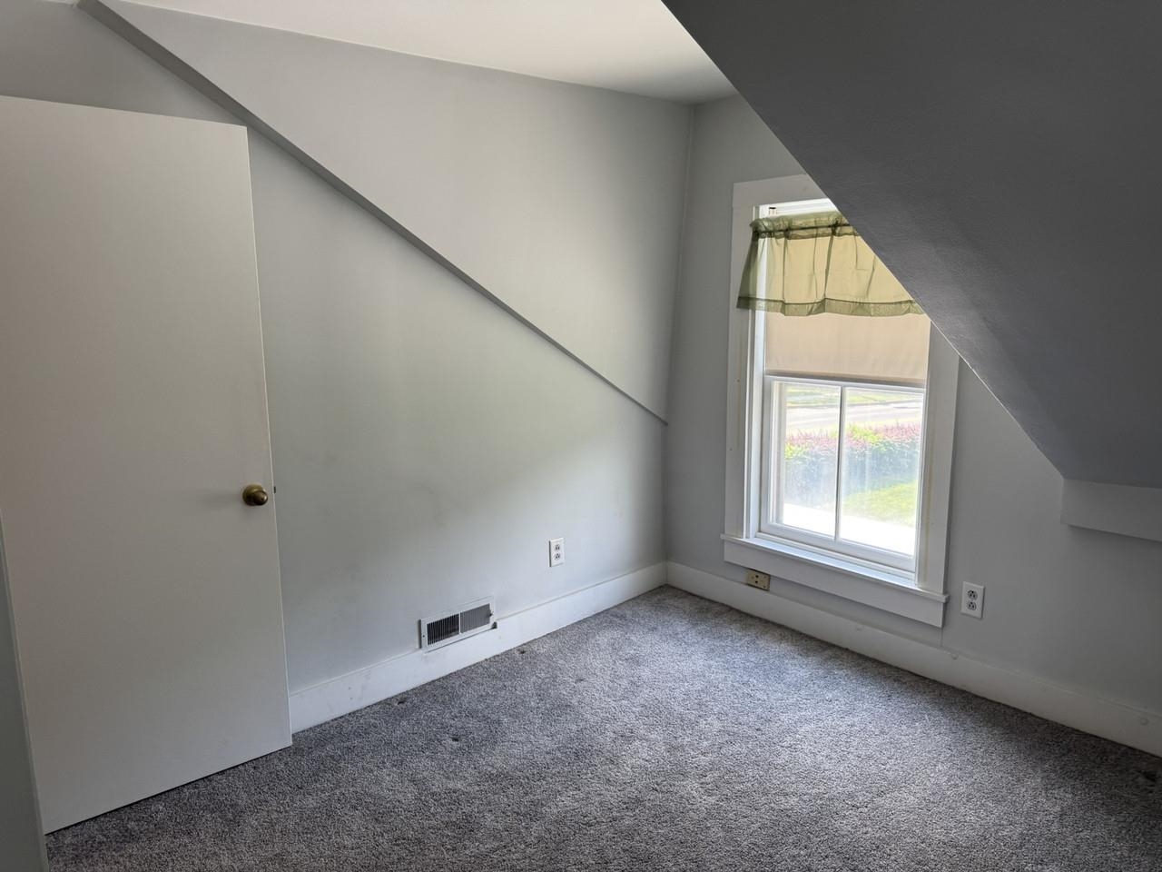 160 Main Street Property Photo 27