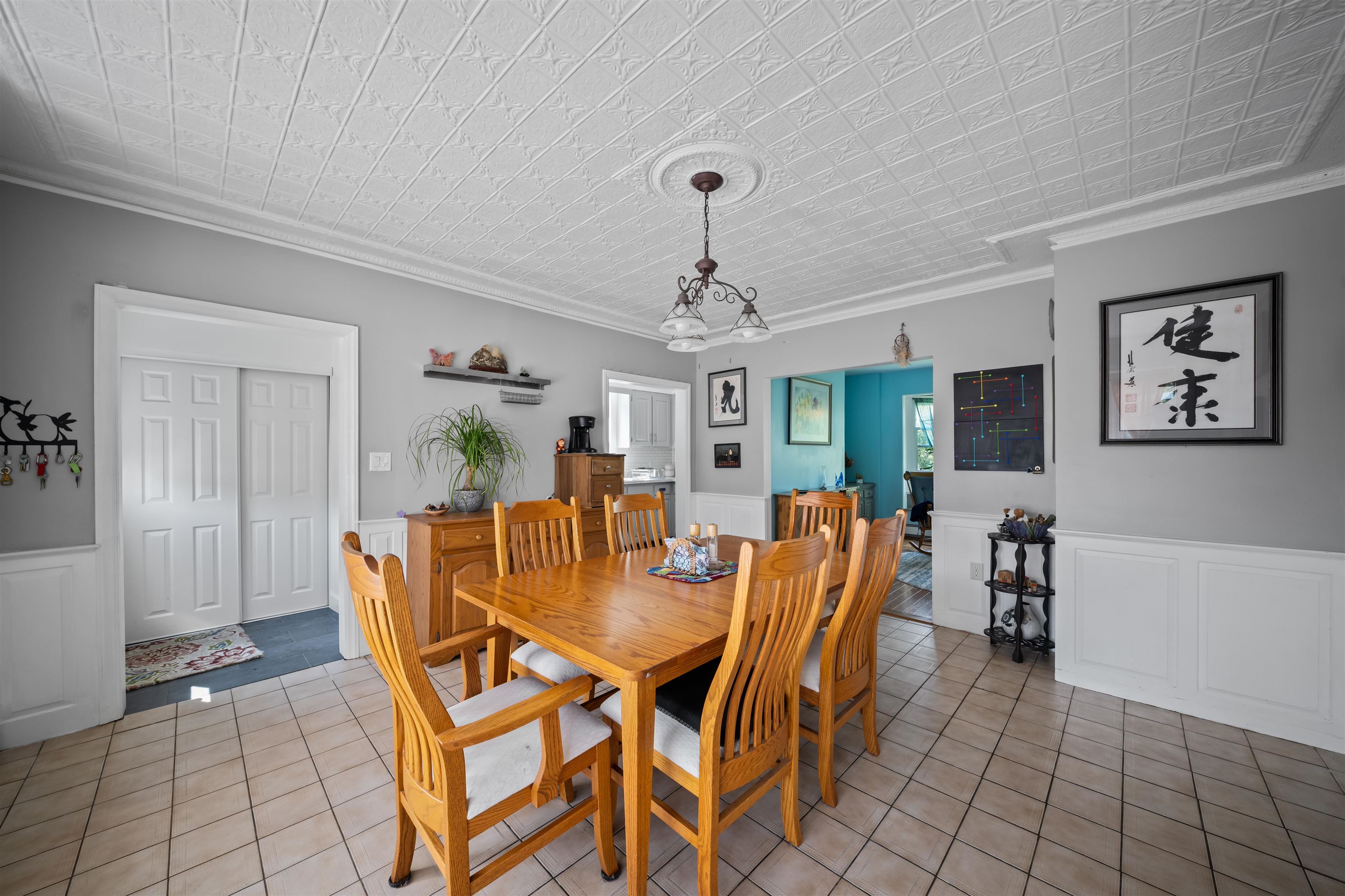 13 Railroad Avenue Property Photo 5