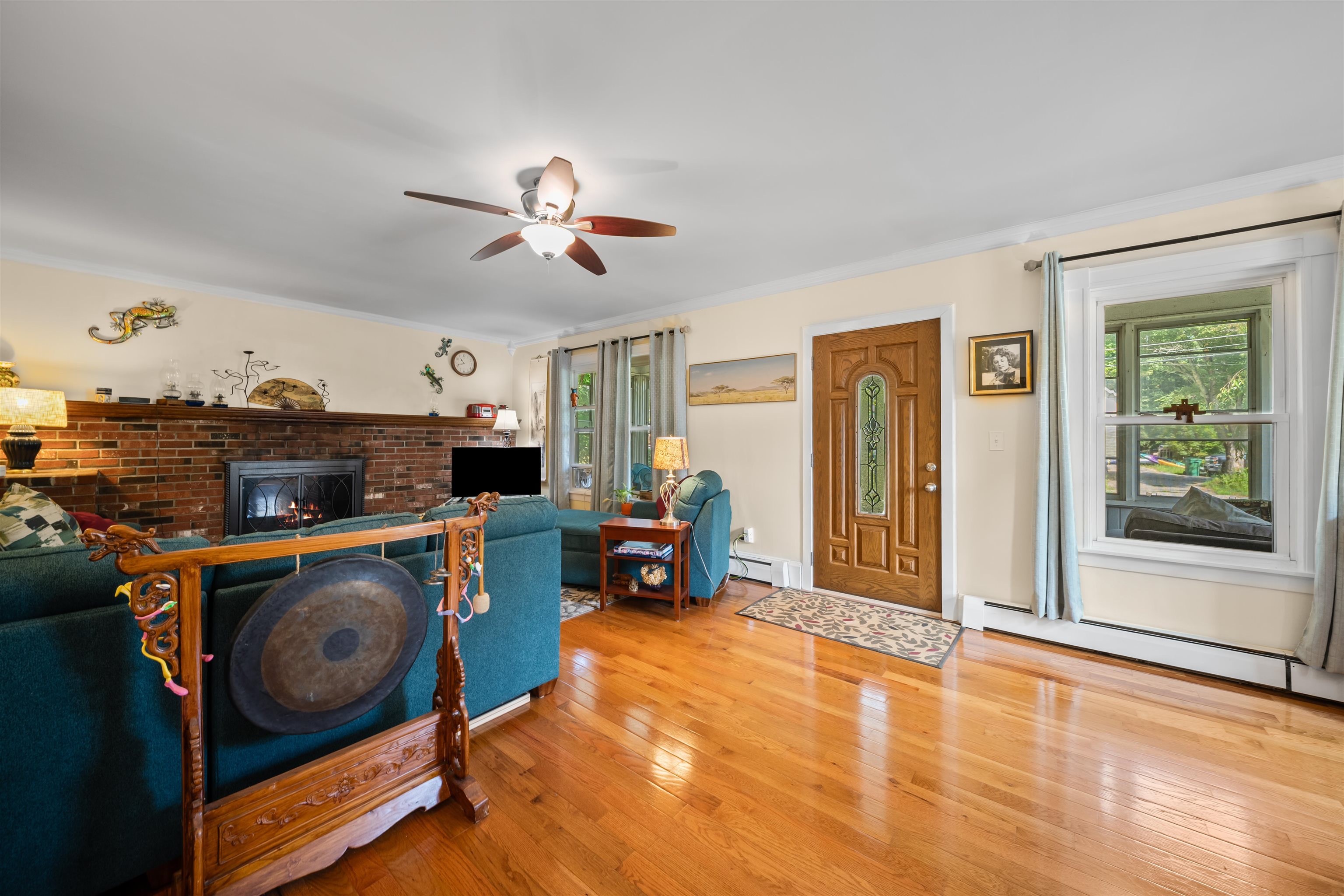 13 Railroad Avenue Property Photo 11