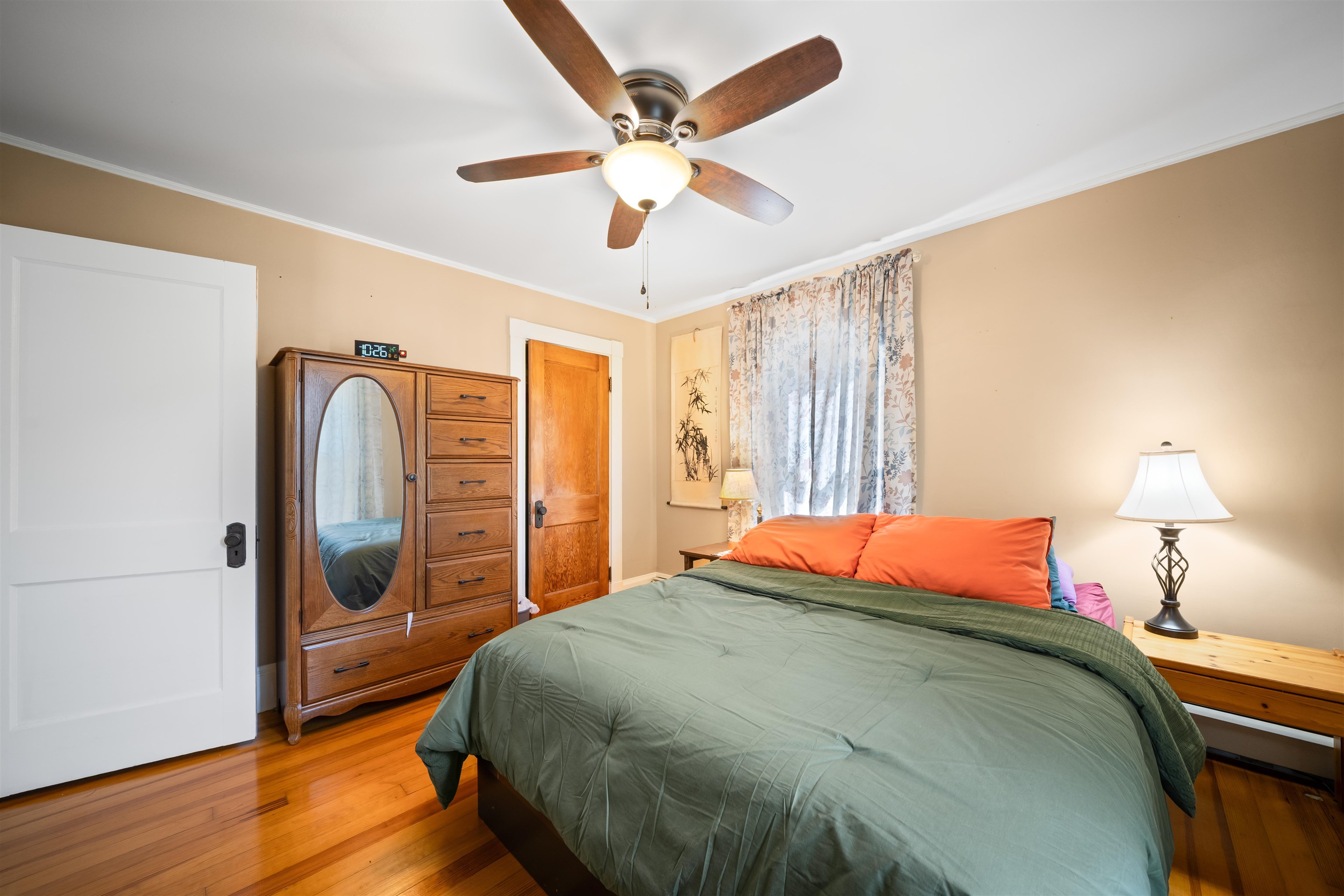 13 Railroad Avenue Property Photo 17