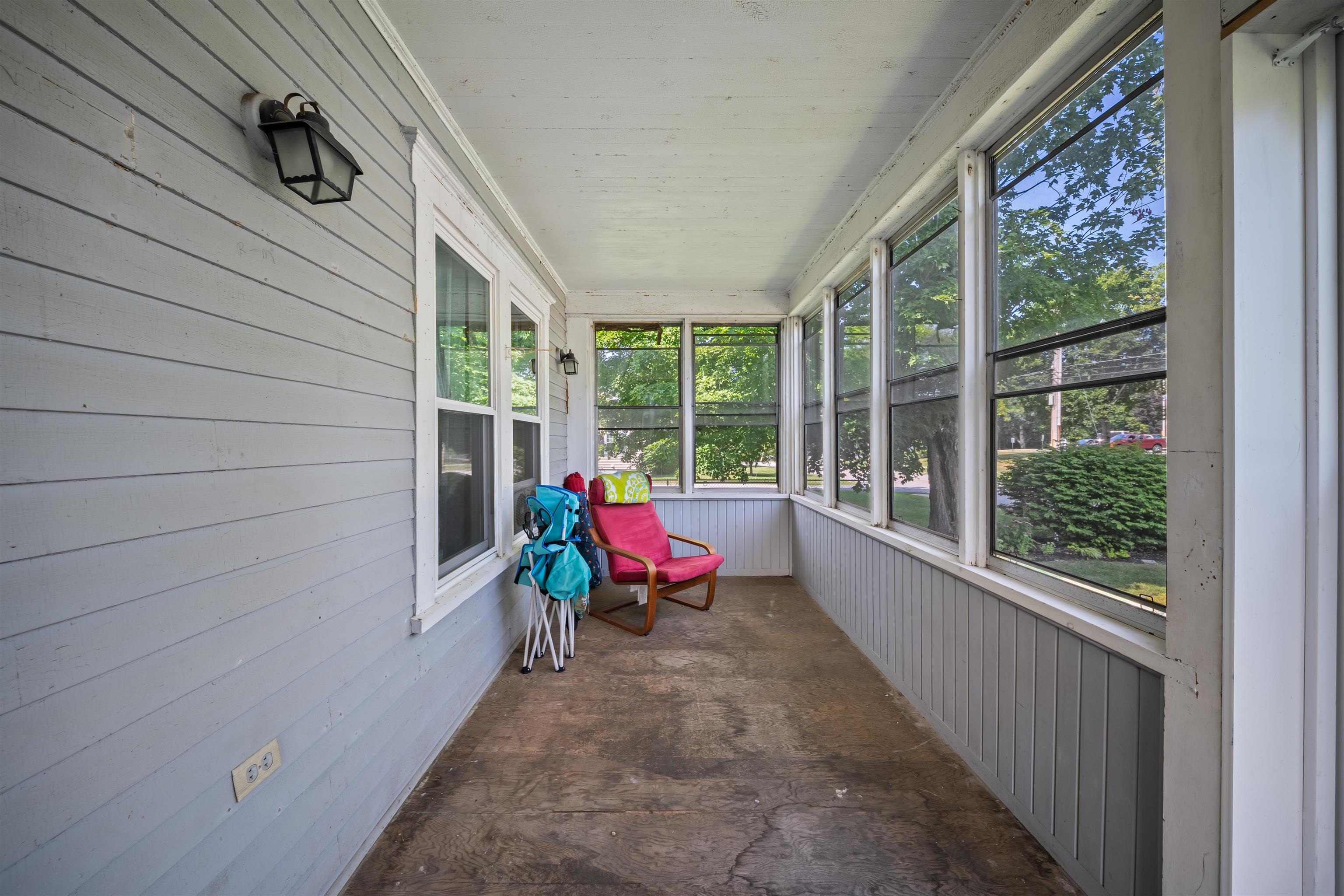 13 Railroad Avenue Property Photo 25