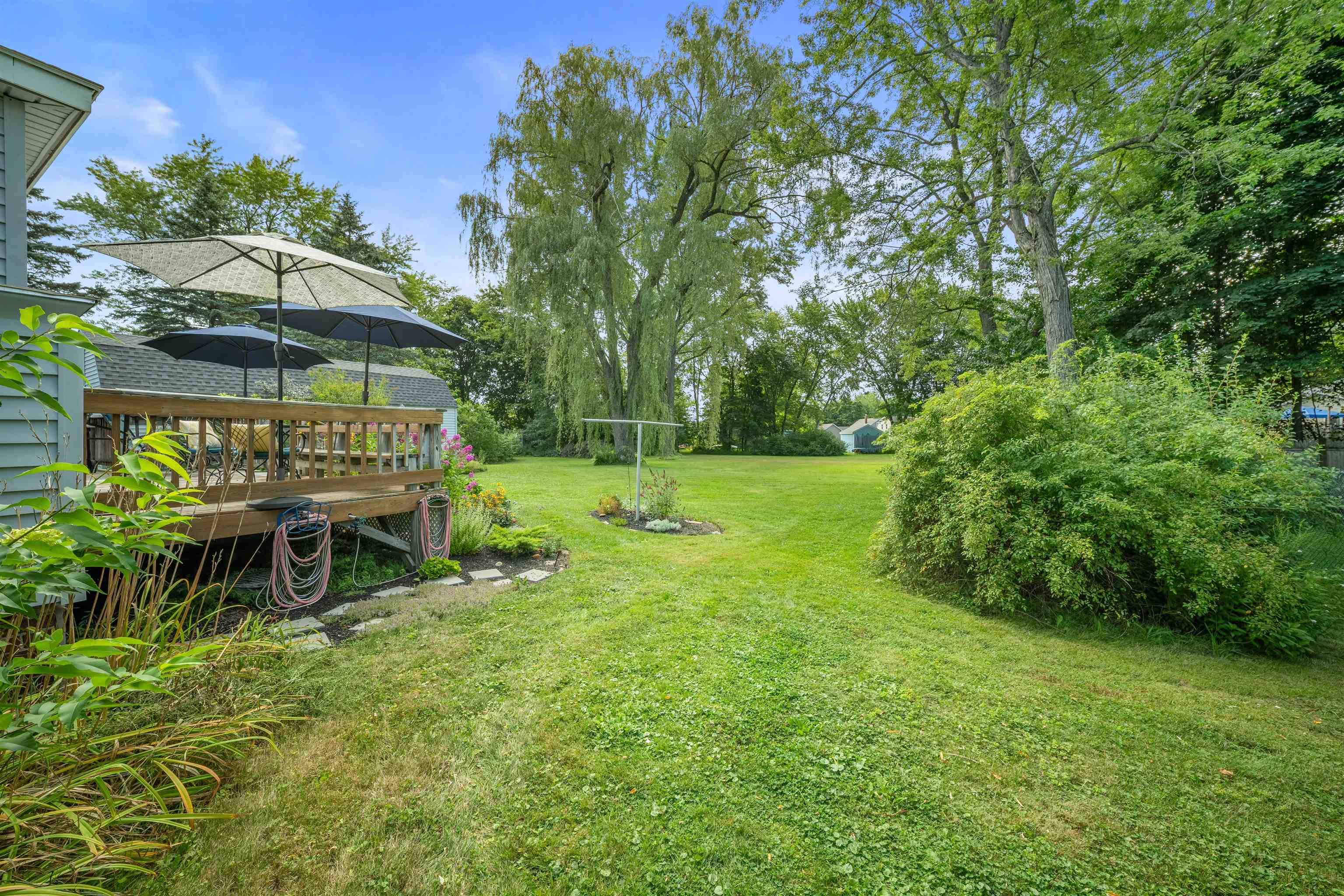 13 Railroad Avenue Property Photo 29