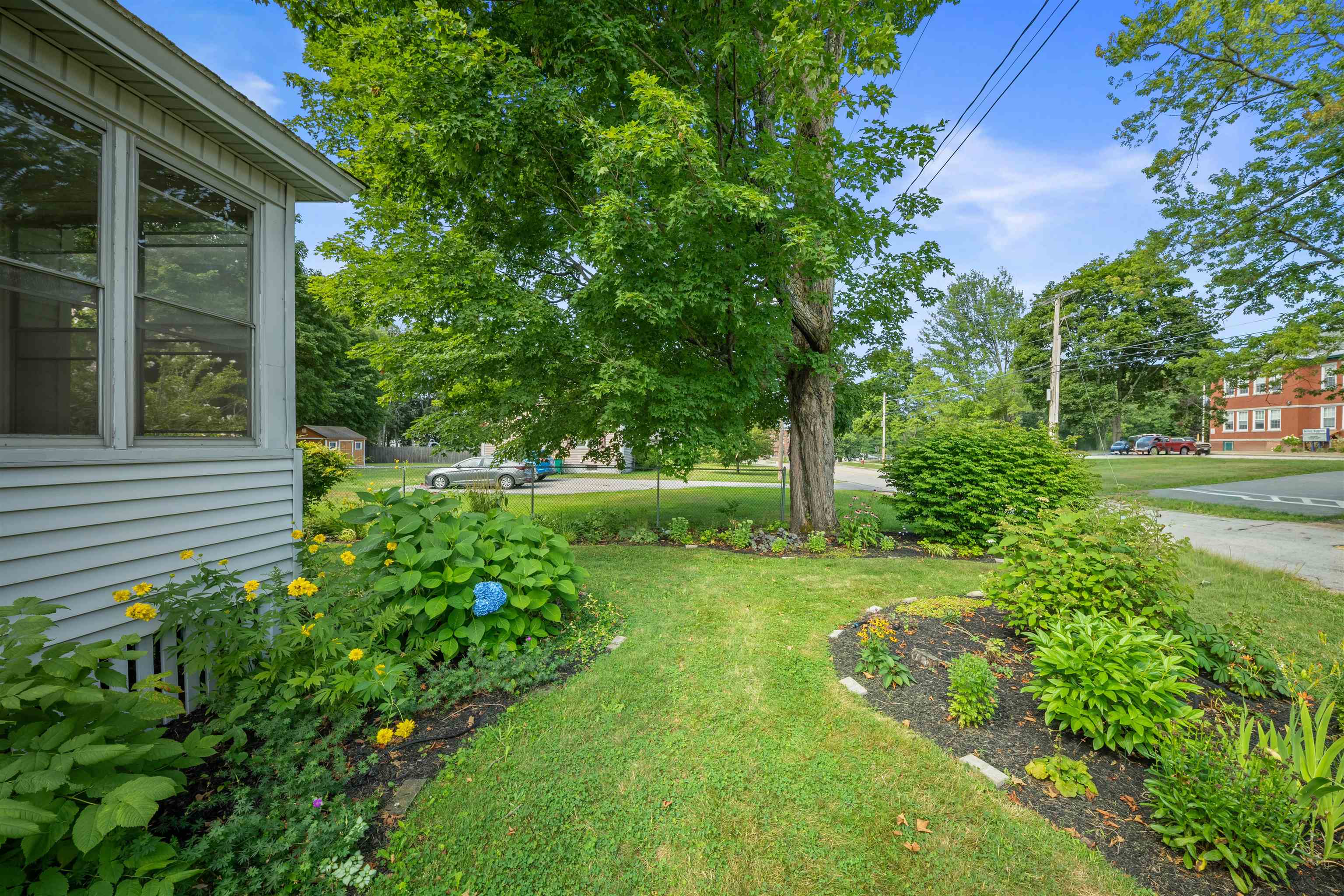 13 Railroad Avenue Property Photo 31