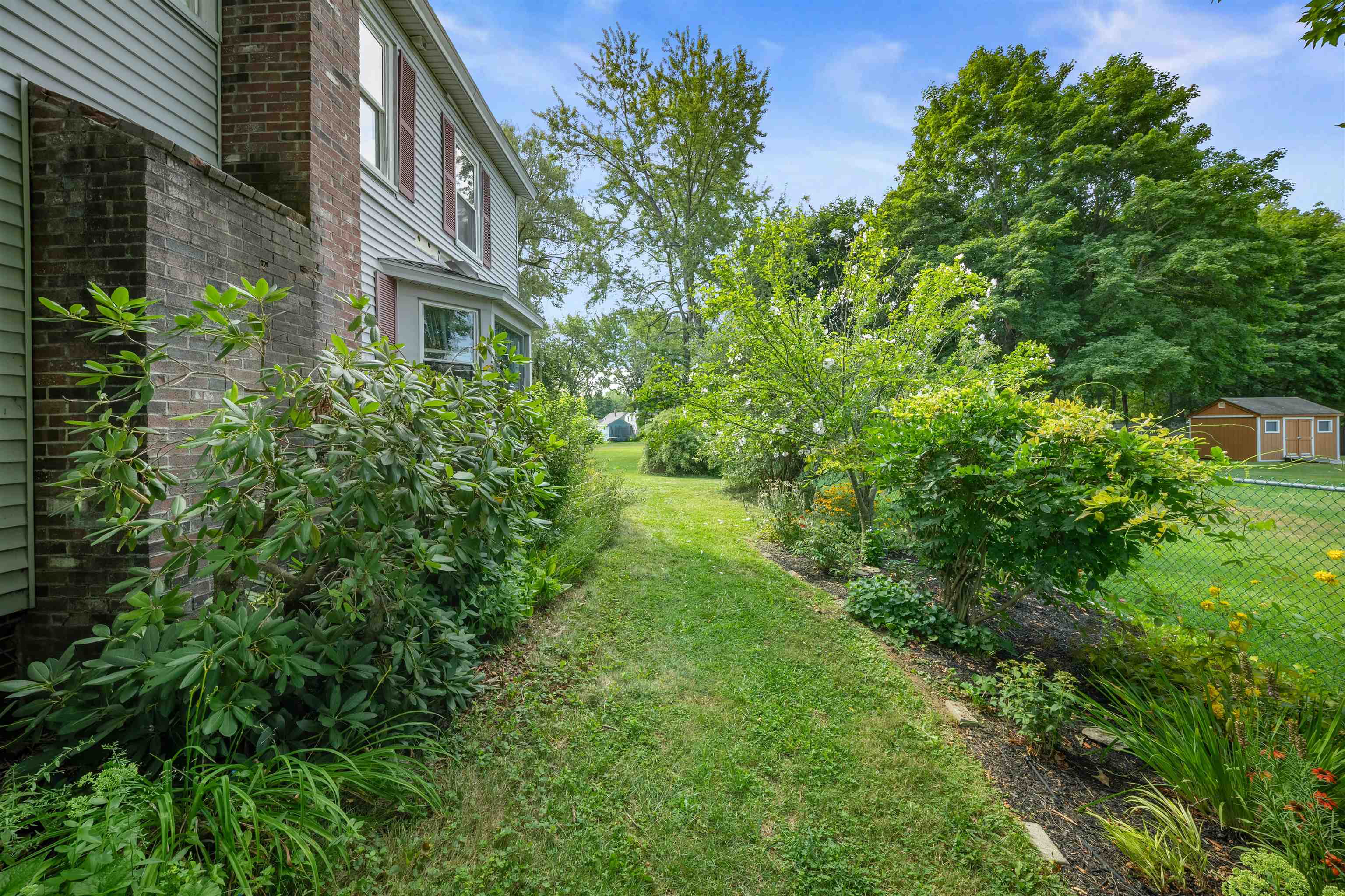 13 Railroad Avenue Property Photo 33