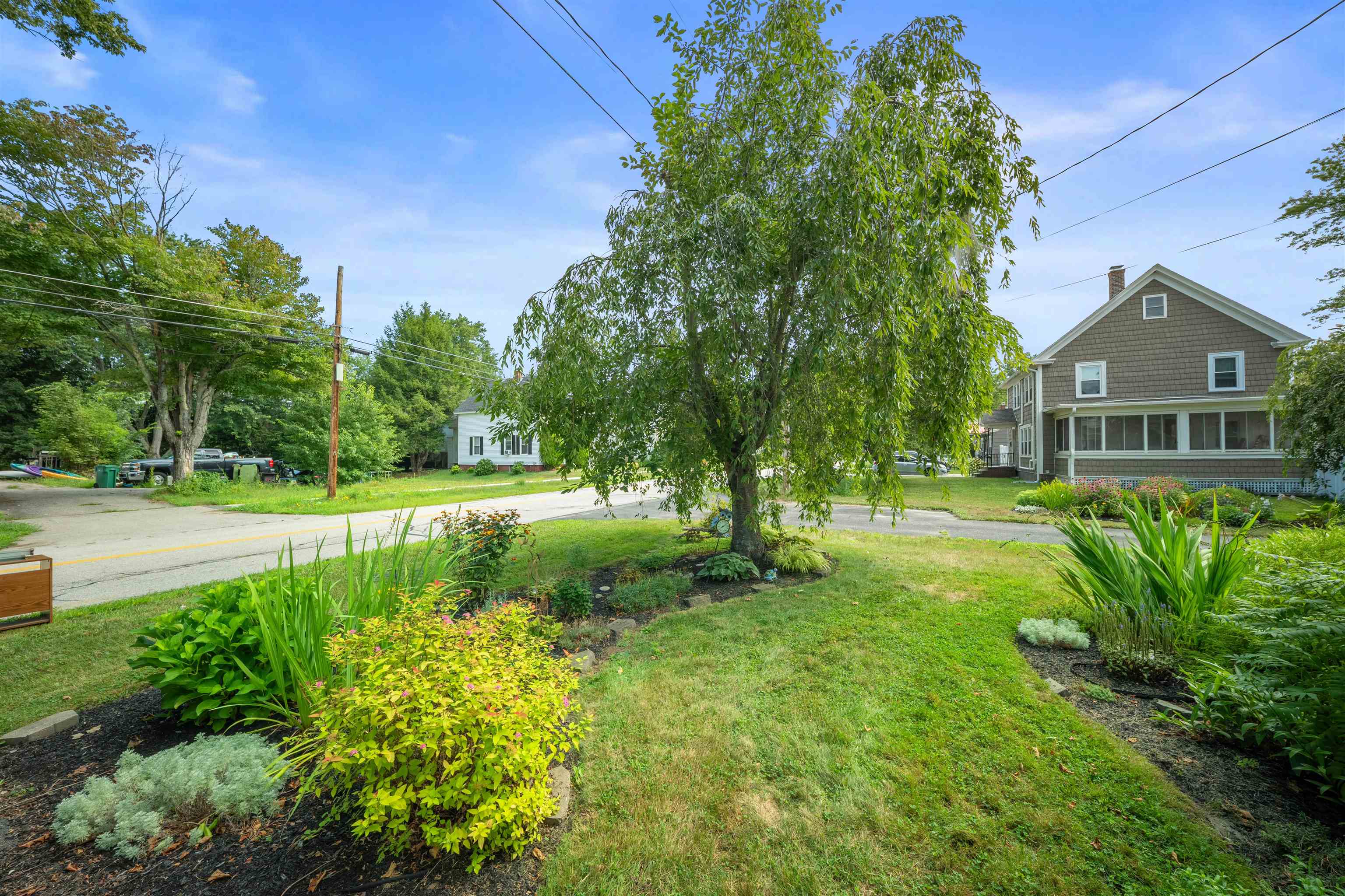 13 Railroad Avenue Property Photo 34