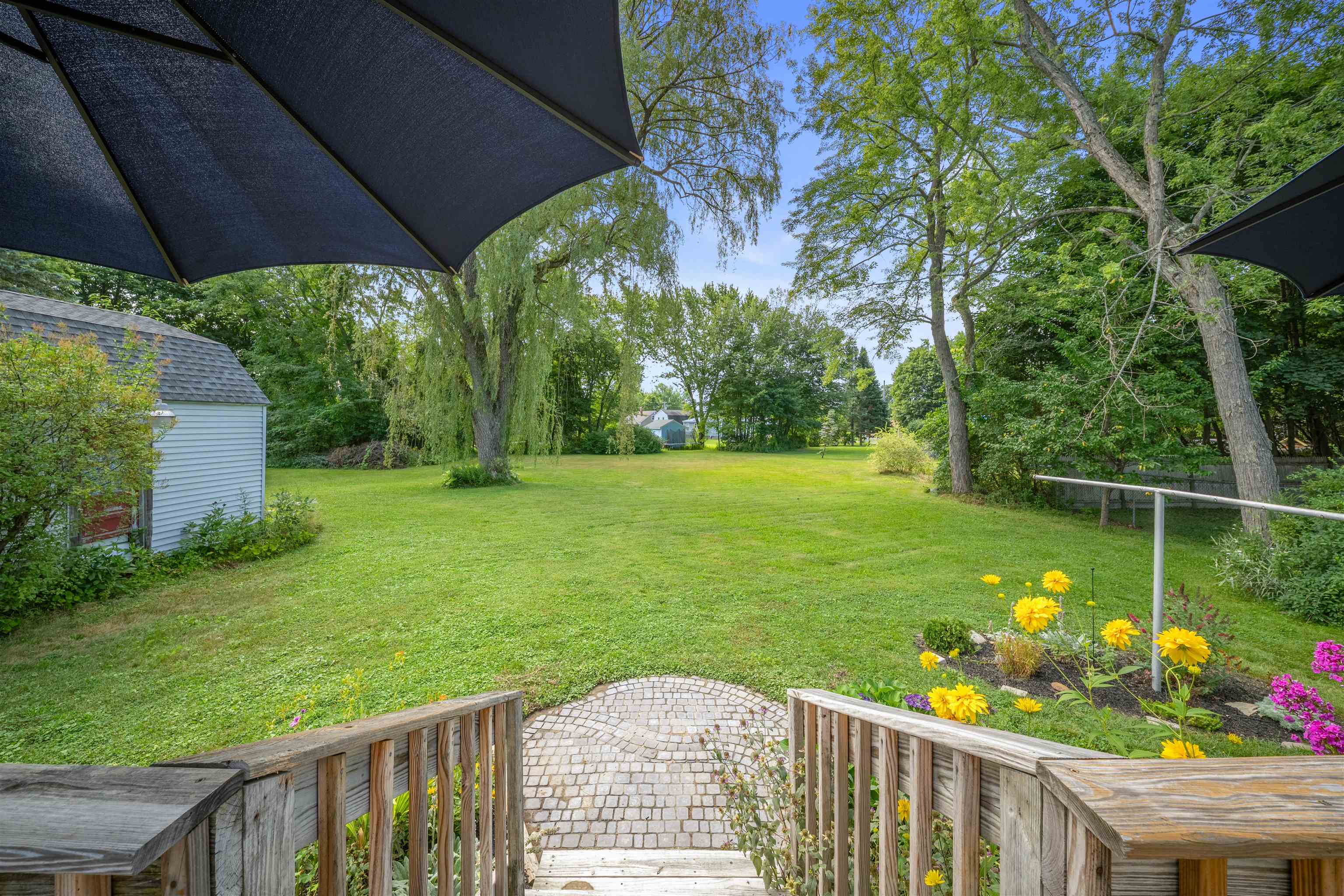 13 Railroad Avenue Property Photo 36