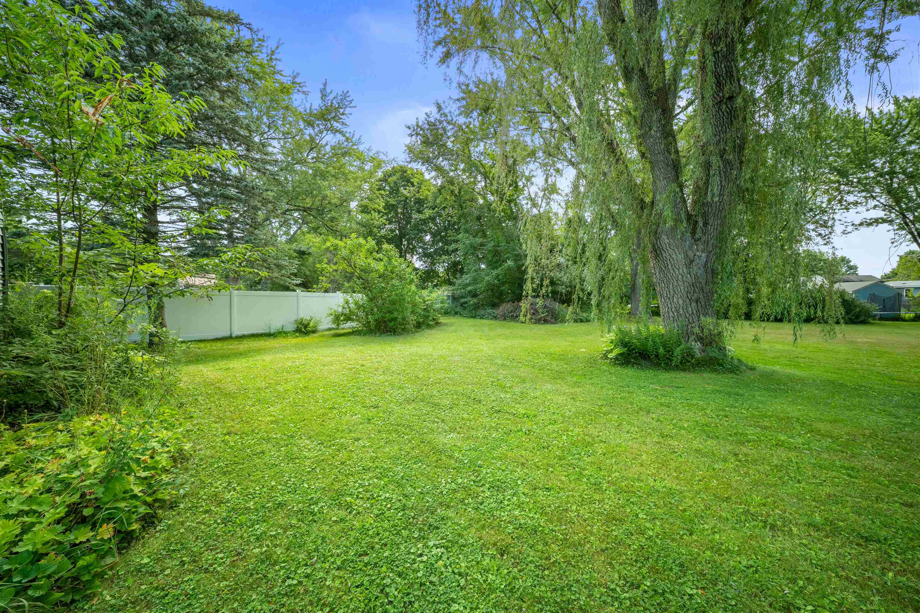 13 Railroad Avenue Property Photo 40