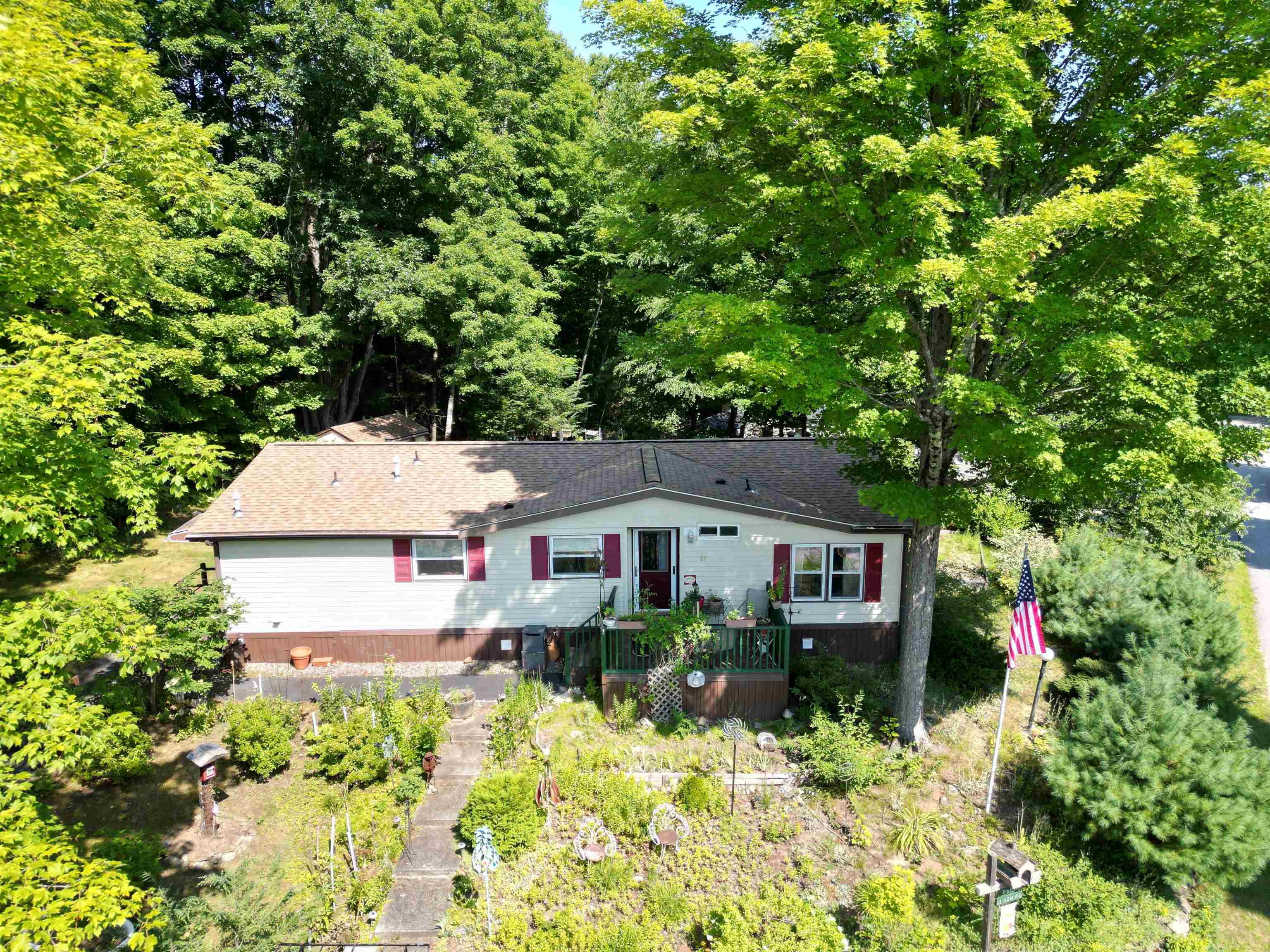 11 Rim Road Property Photo 1