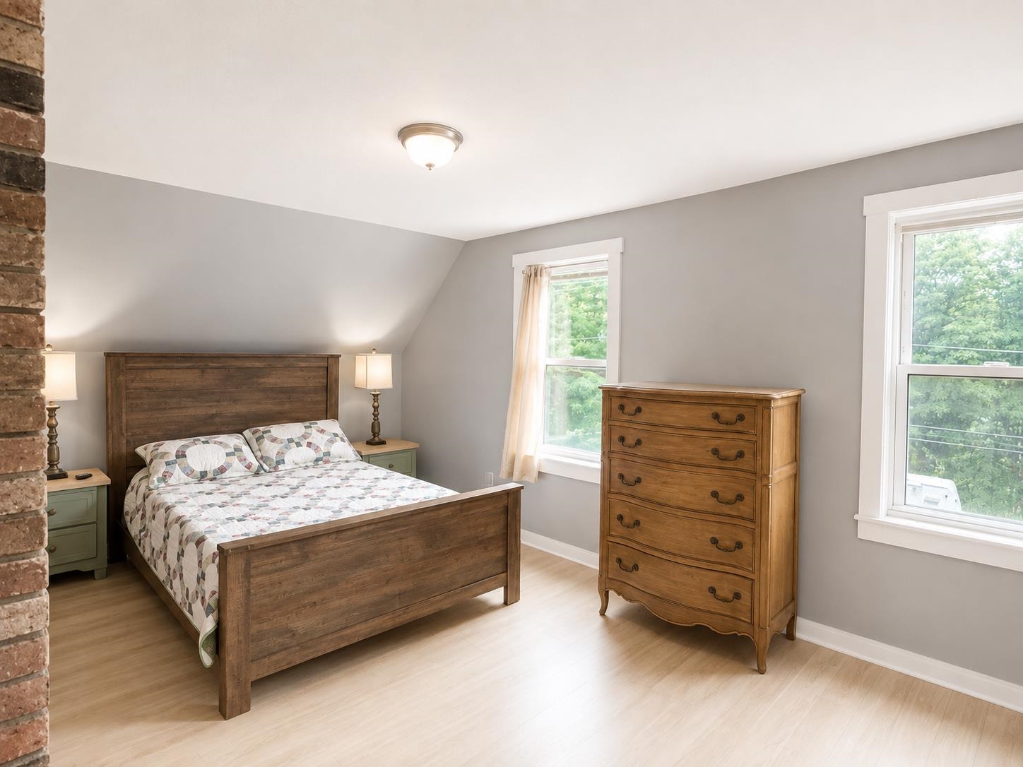 13 High Street Property Photo 17