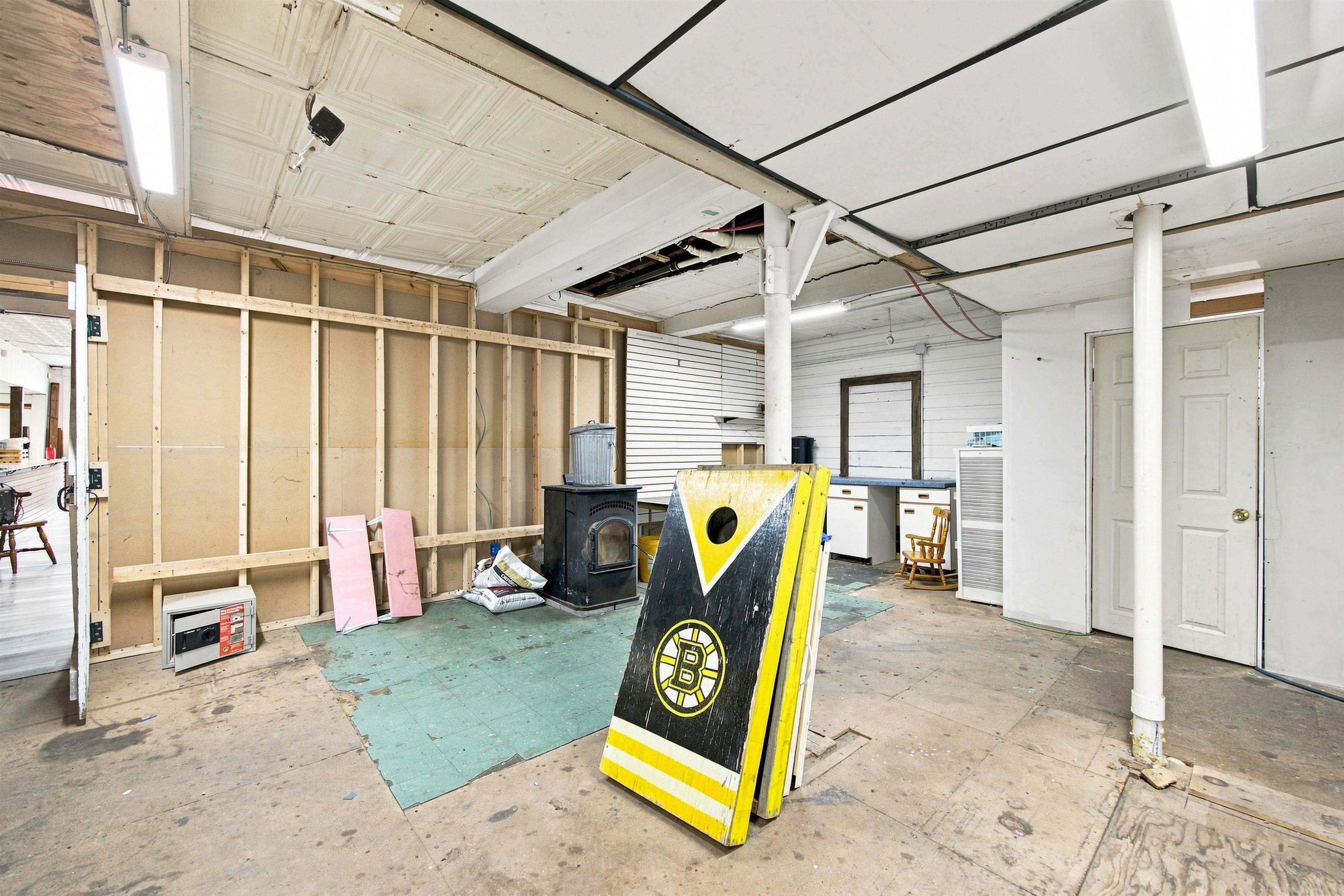 2743 Dartmouth College Highway Property Photo 20