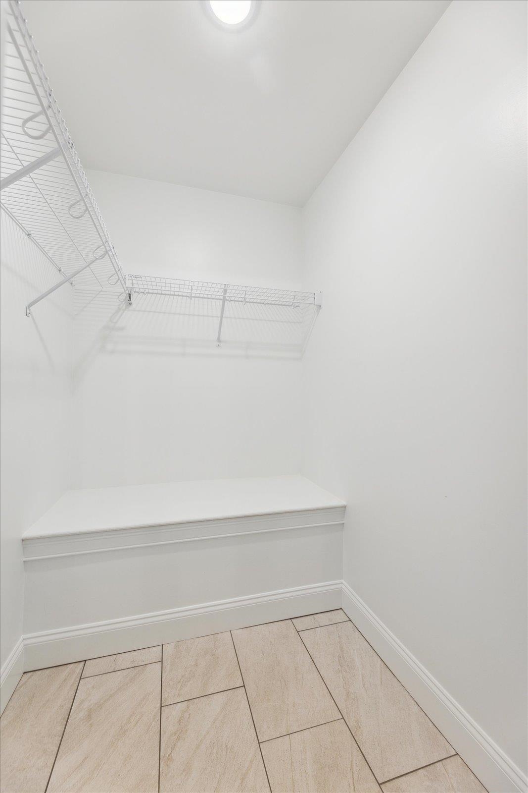 27 Willow Lane Property Photo 32