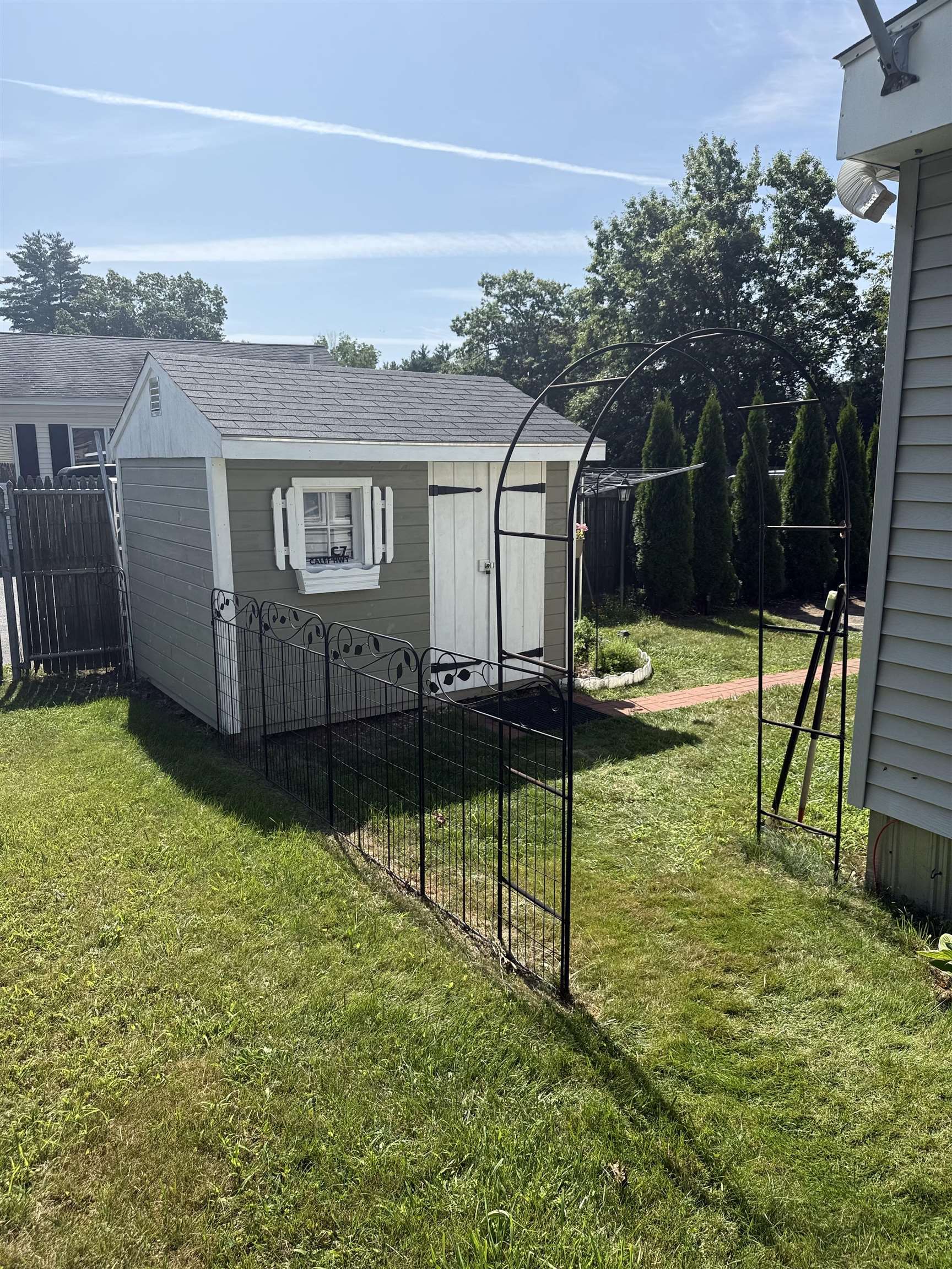 290 Calef Highway Property Photo 34