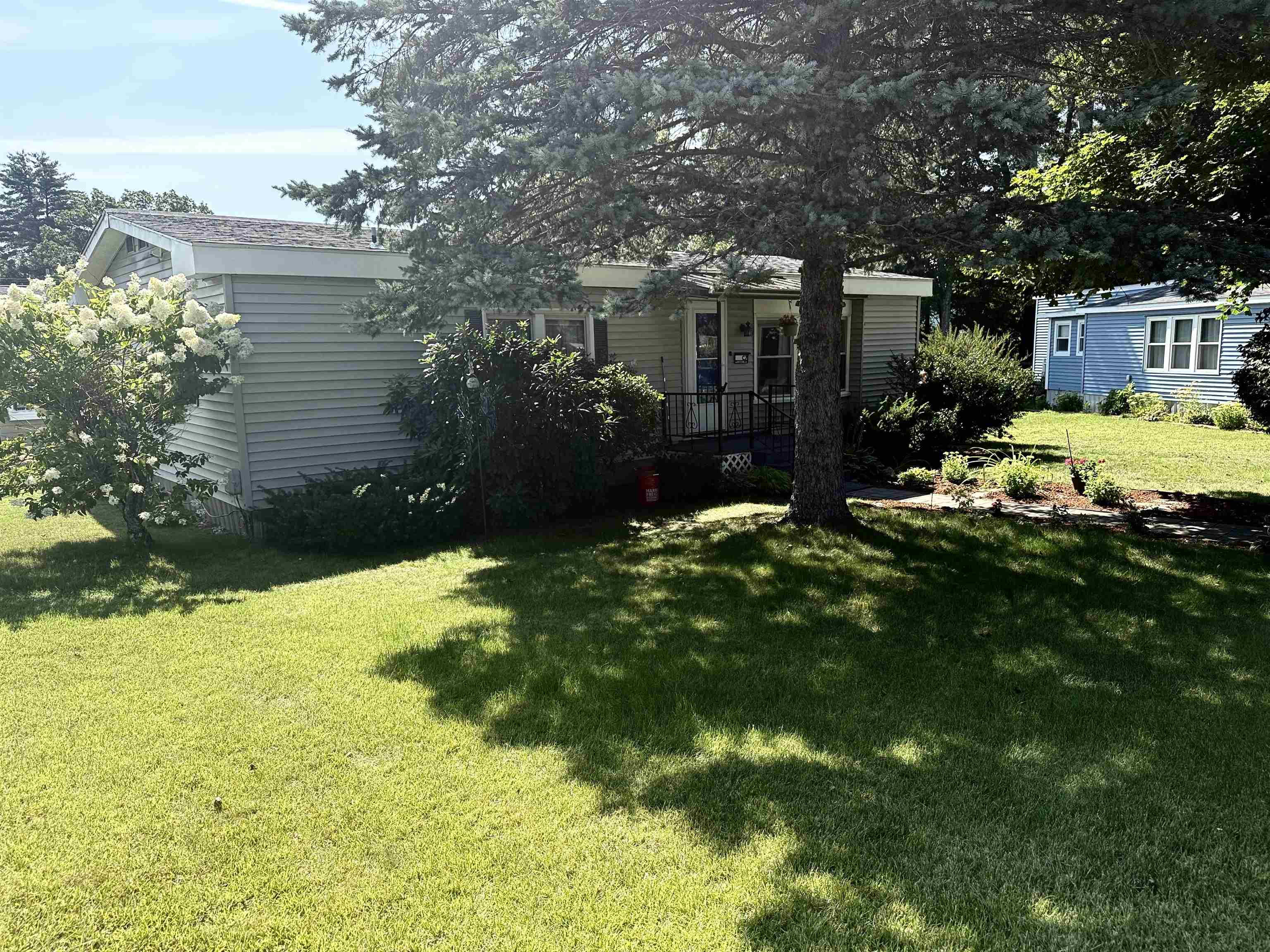 290 Calef Highway Property Photo 36