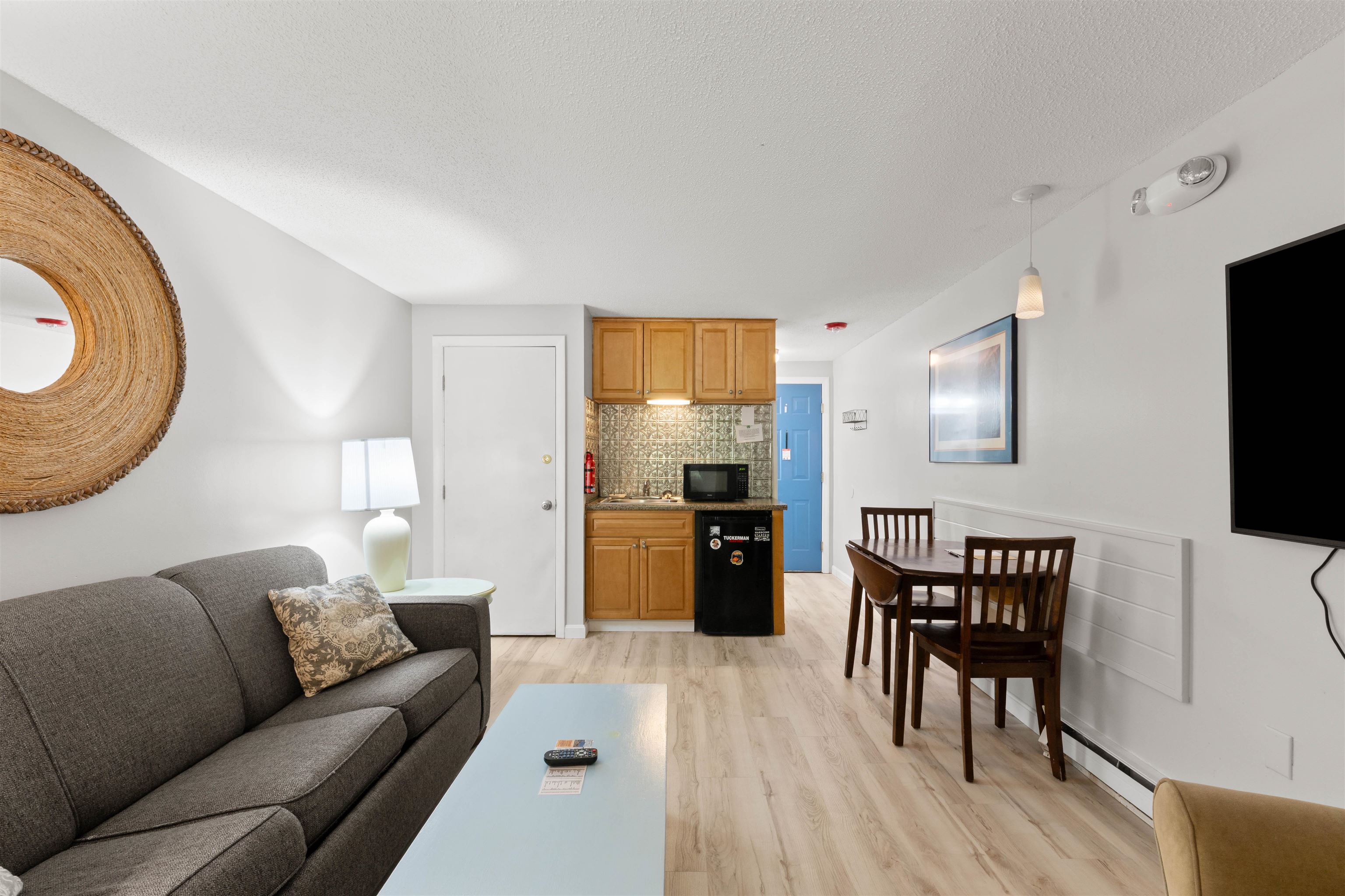 2955 White Mountain Highway Property Photo 4