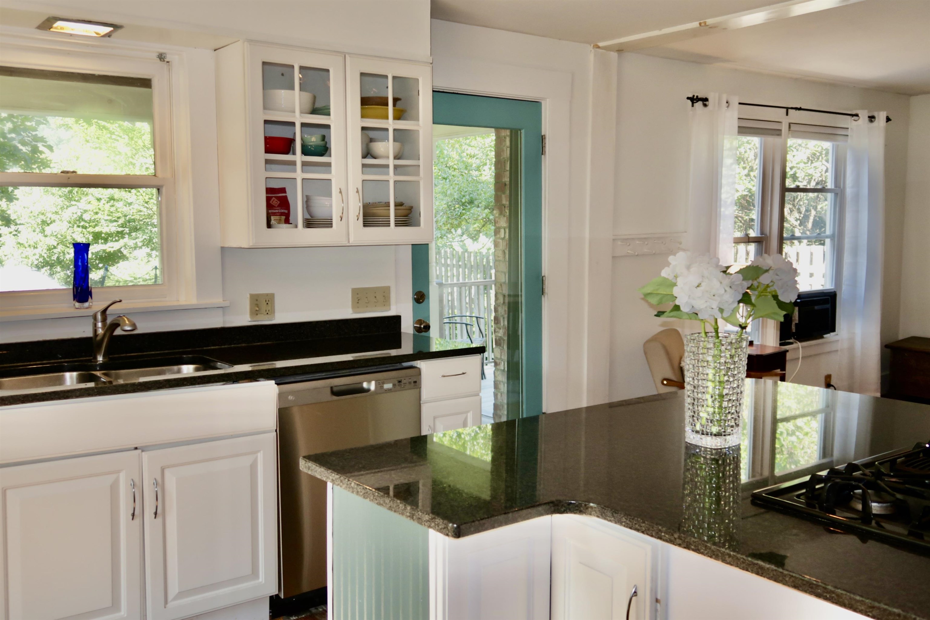 24 Kent Street Property Photo 6