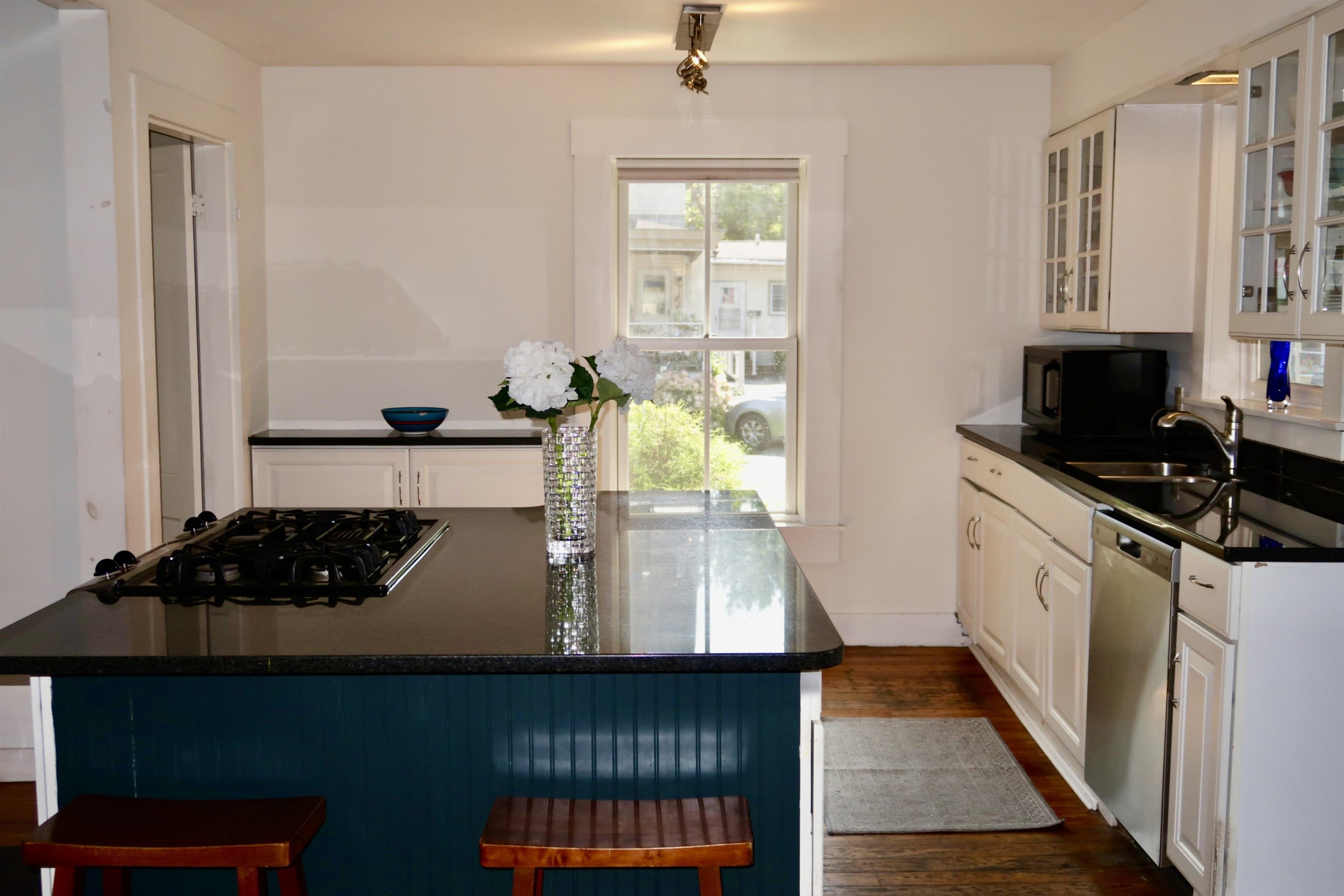 24 Kent Street Property Photo 10