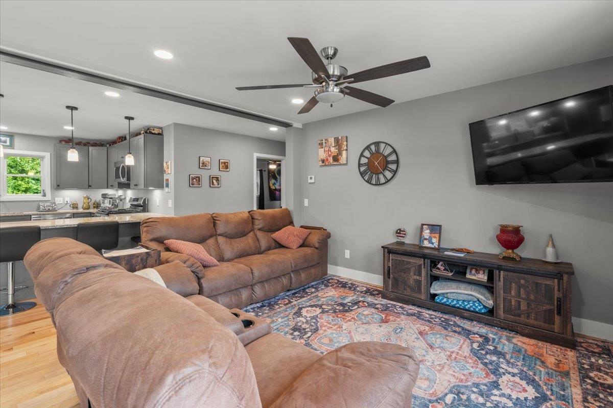 454 Codding Hollow Road Property Photo 14