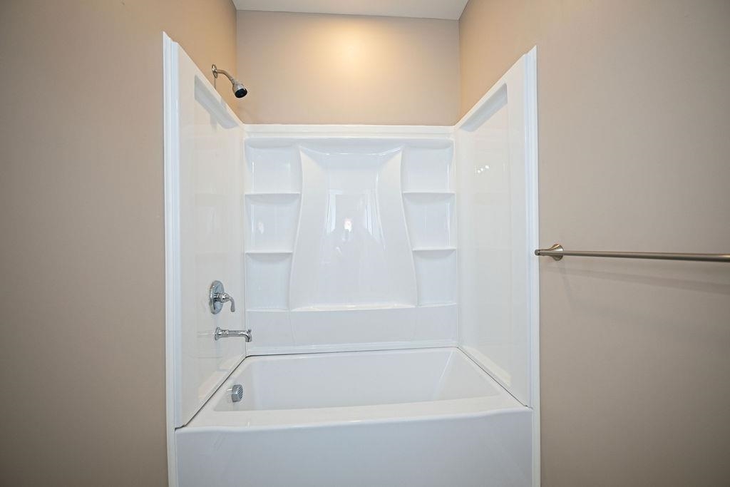 8 Courtland Street Property Photo 20