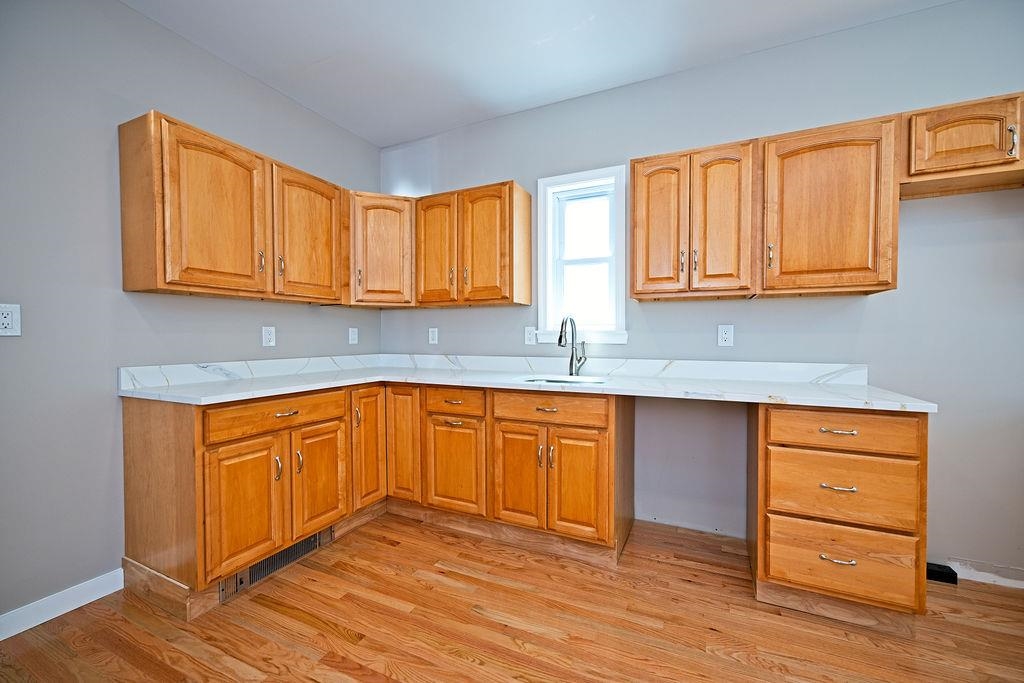 8 Courtland Street Property Photo 27
