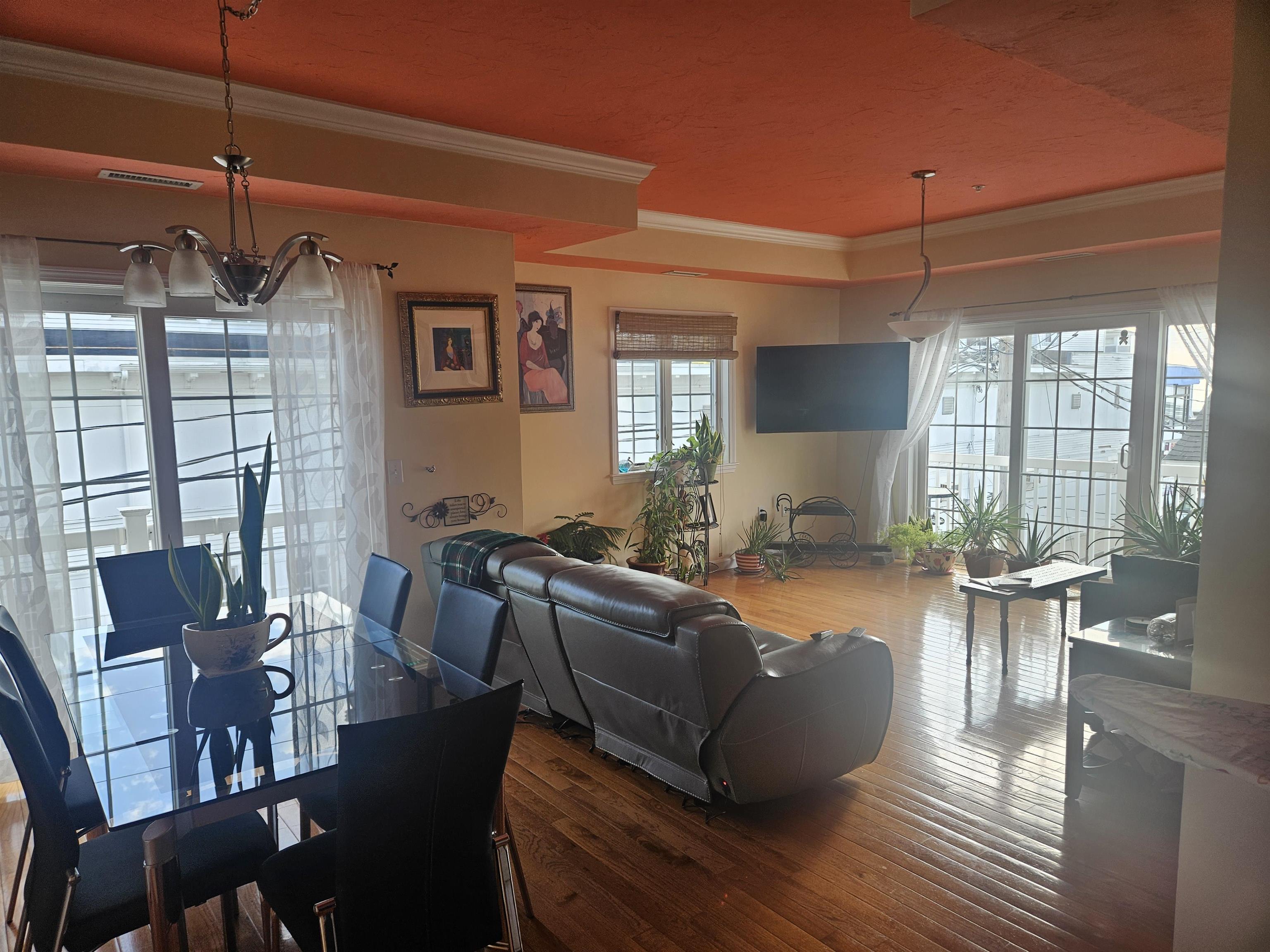 7 F Street Property Photo 10