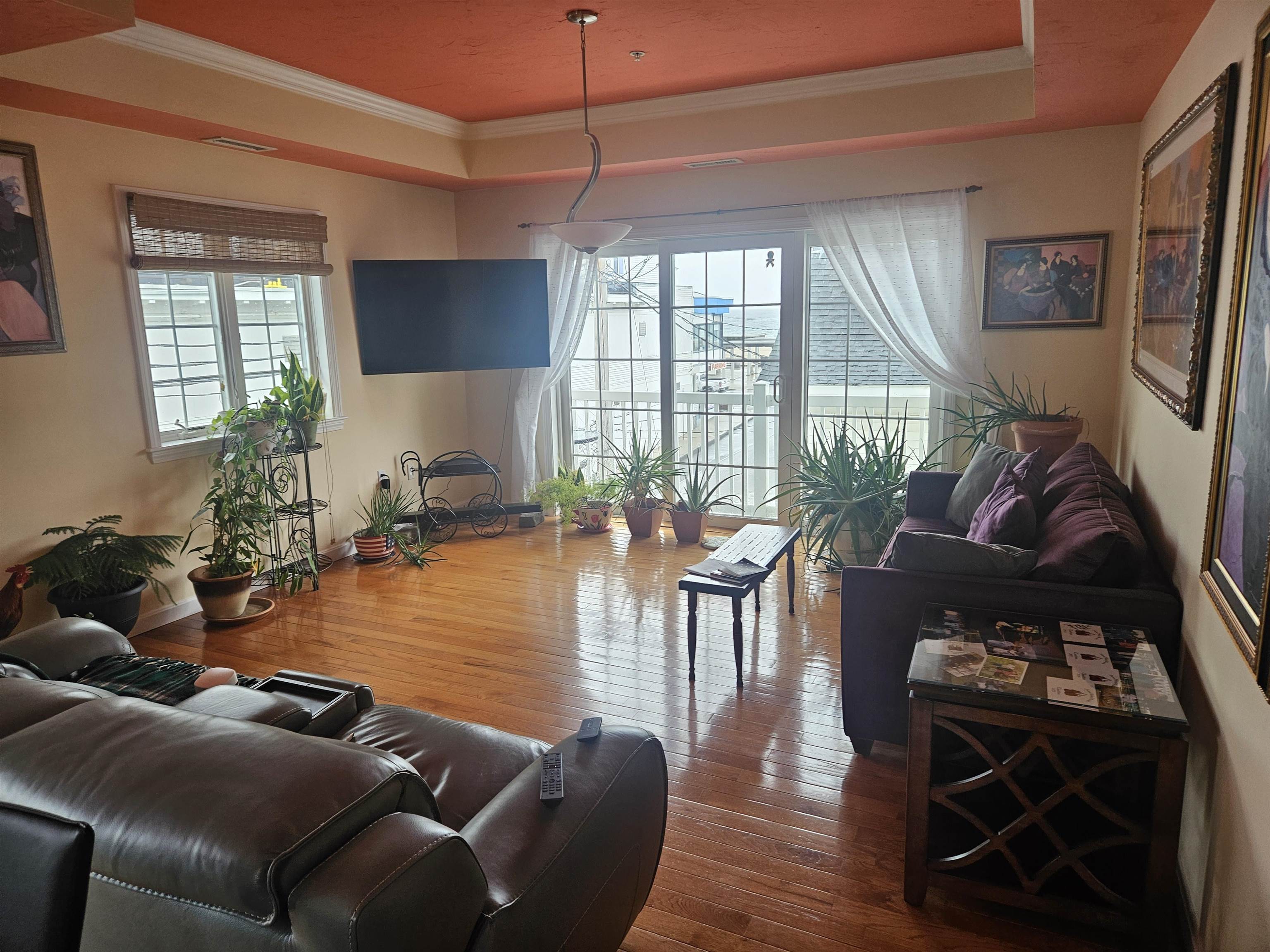 7 F Street Property Photo 11