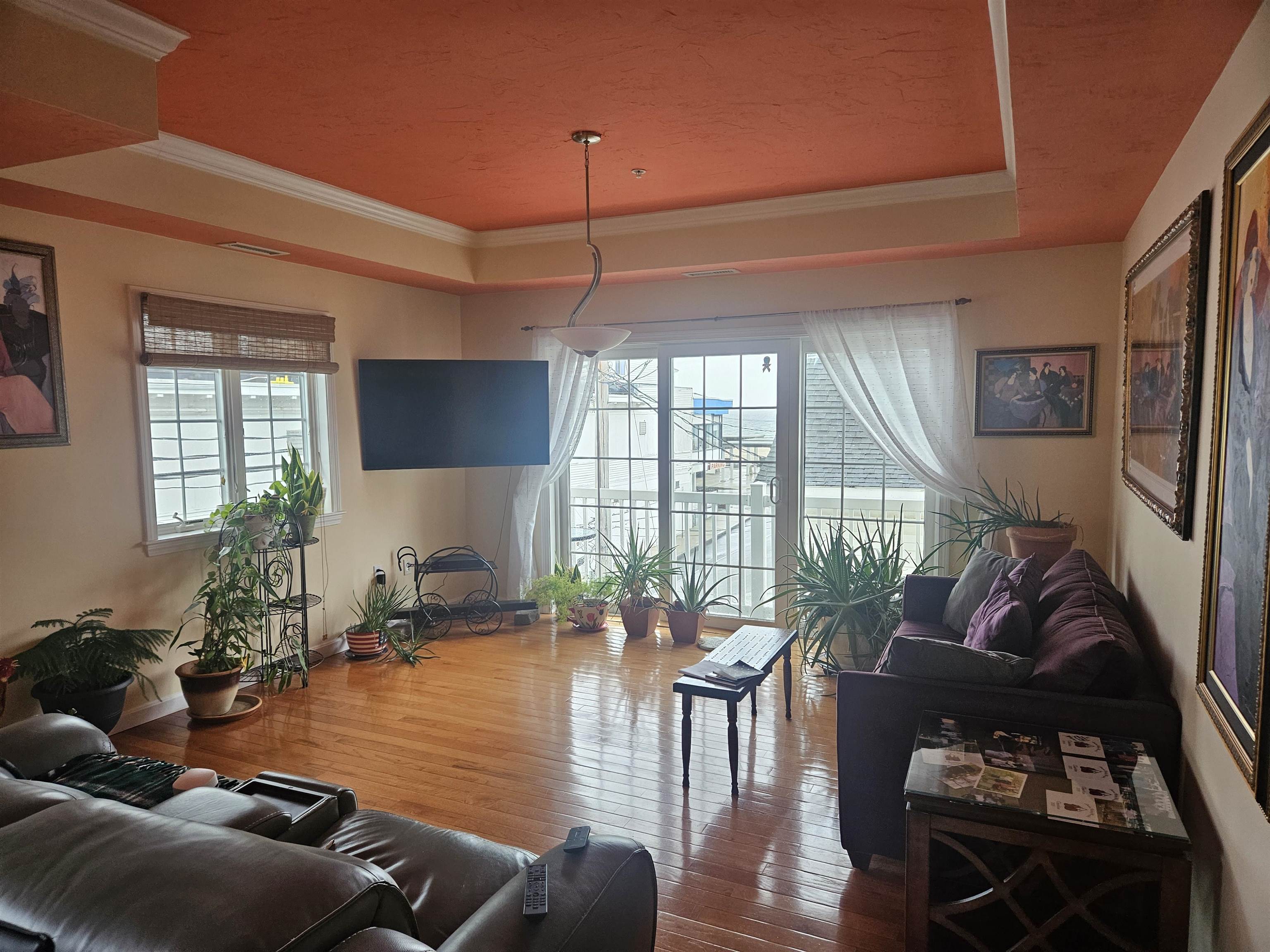 7 F Street Property Photo 14