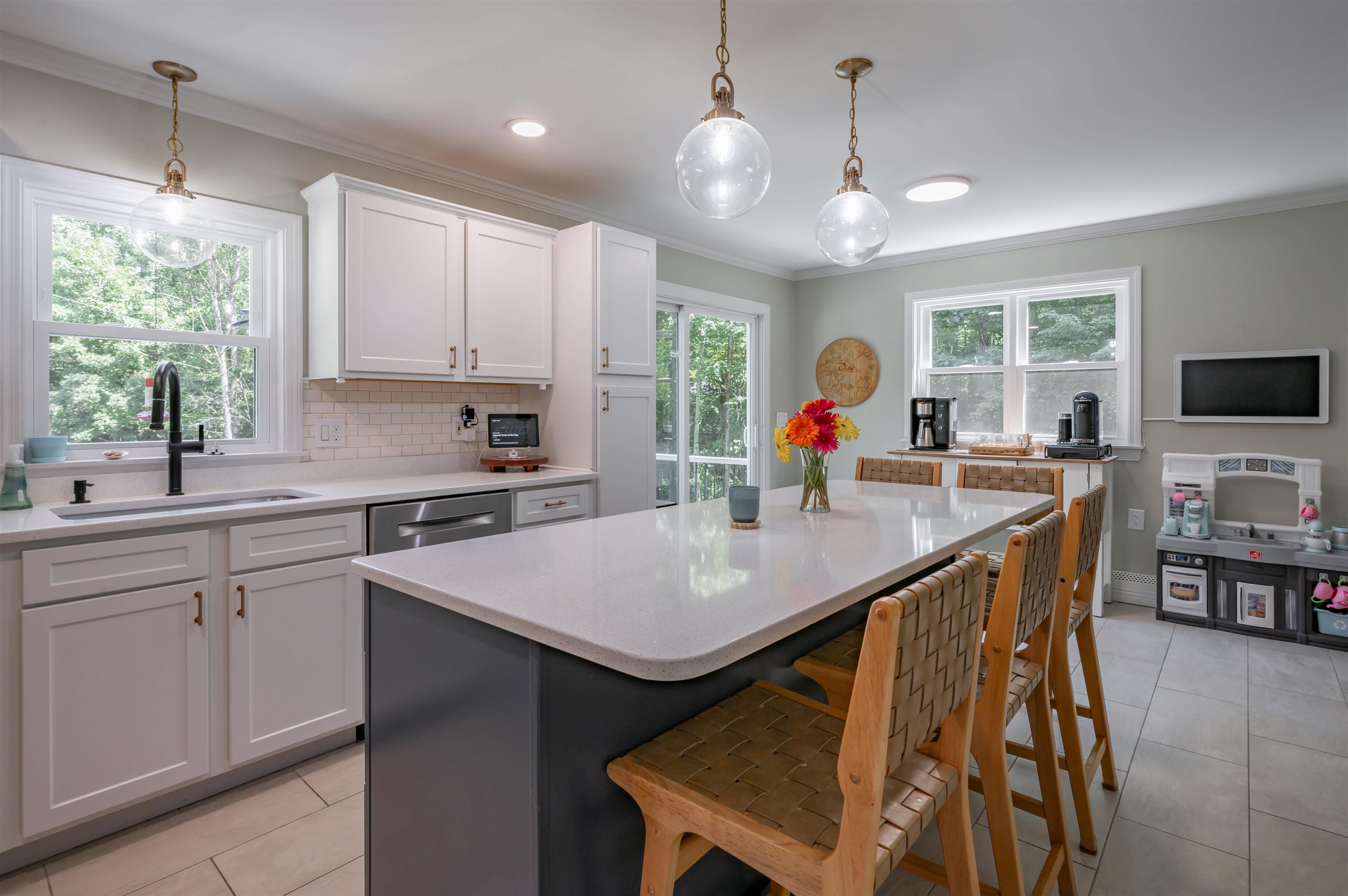 52 Albin Road Property Photo 7