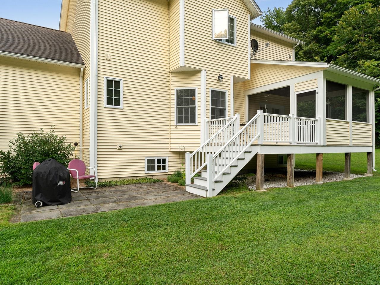 506 Hickory Place Property Photo 33
