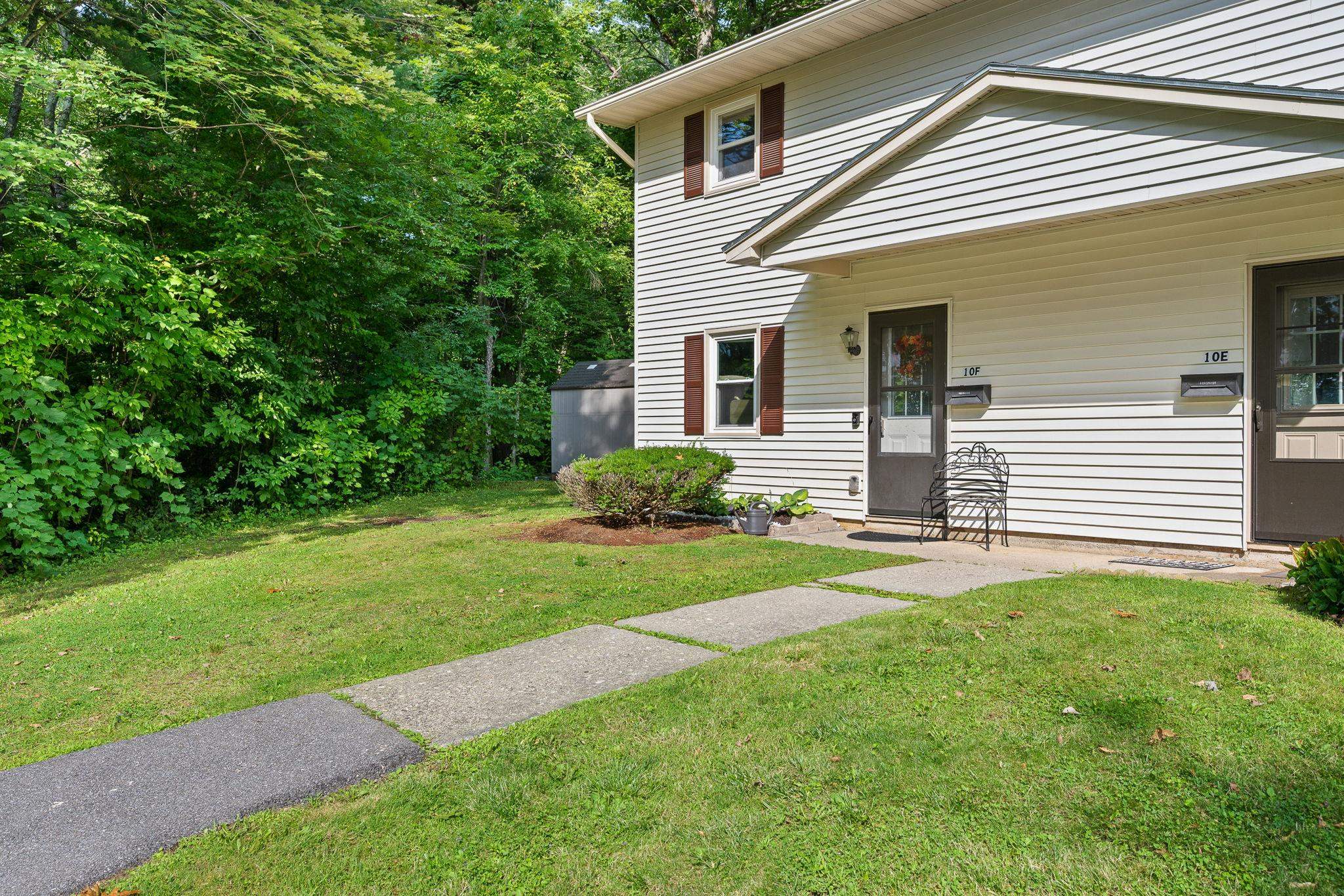 86 Pinecrest Drive Property Photo 2