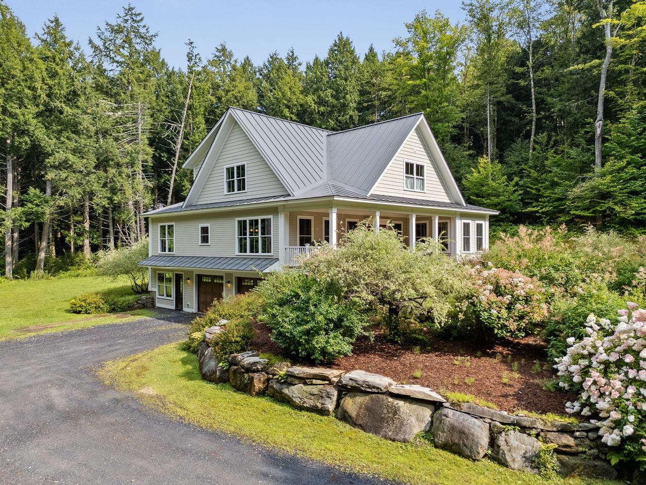 646 Village Woods Road Property Photo 2