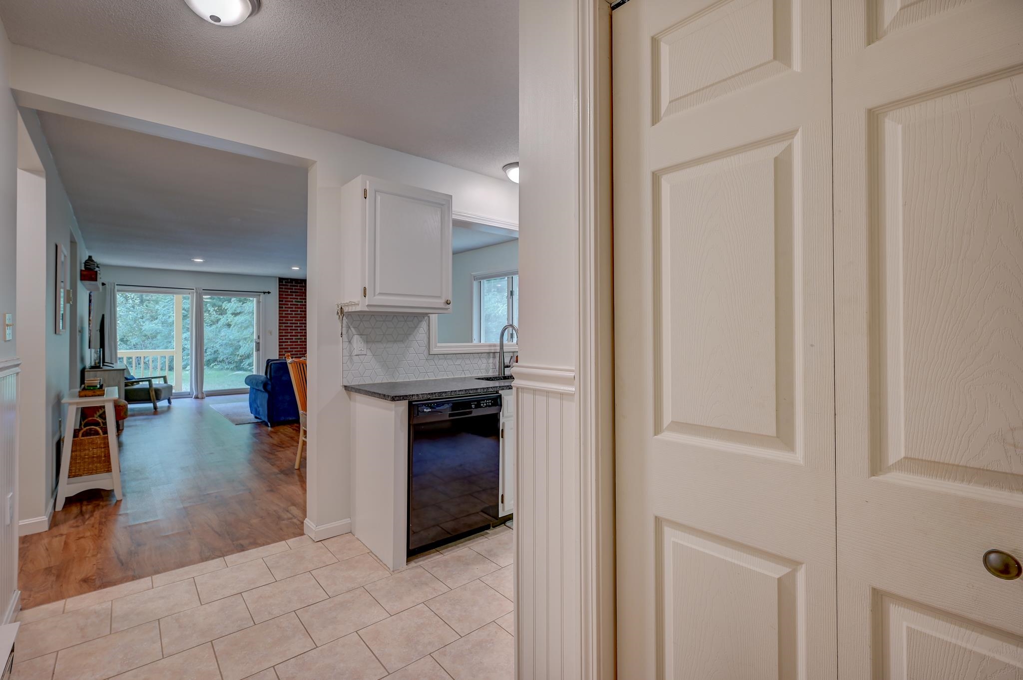160 Northbrook Circle Property Photo 4