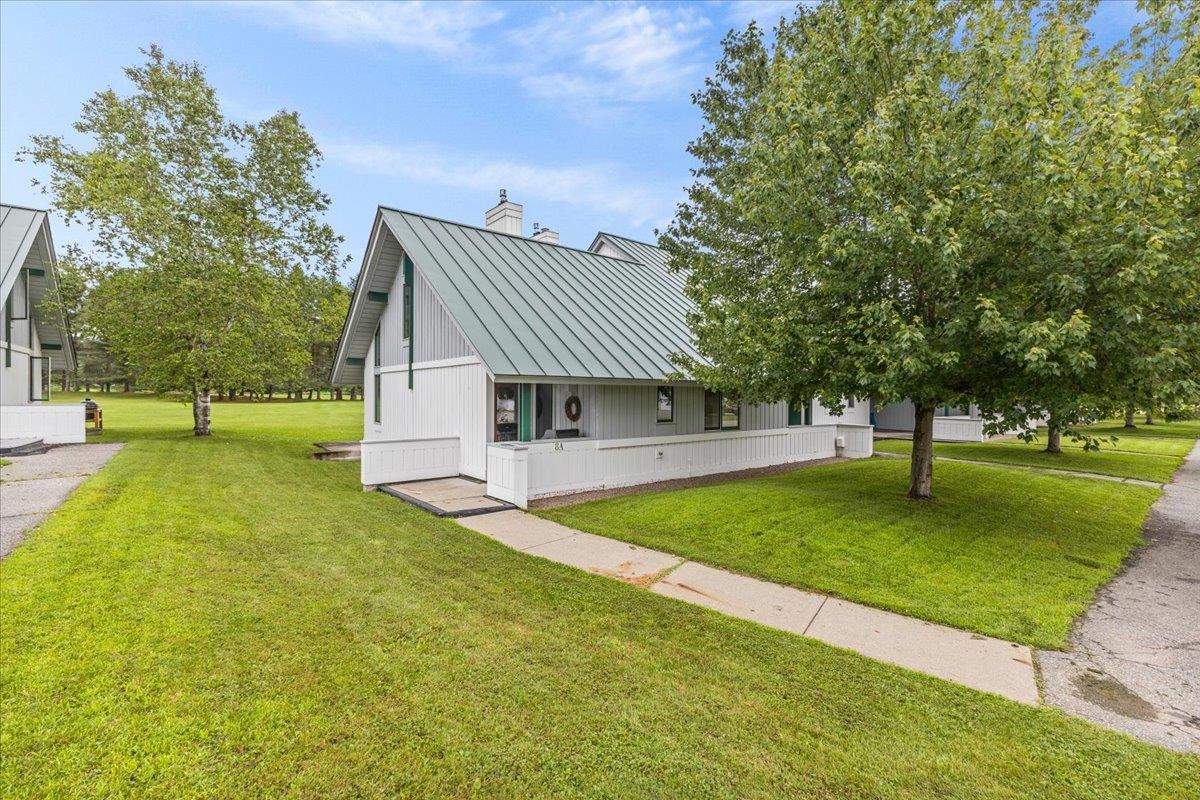 185 Village Green Drive Property Photo 33
