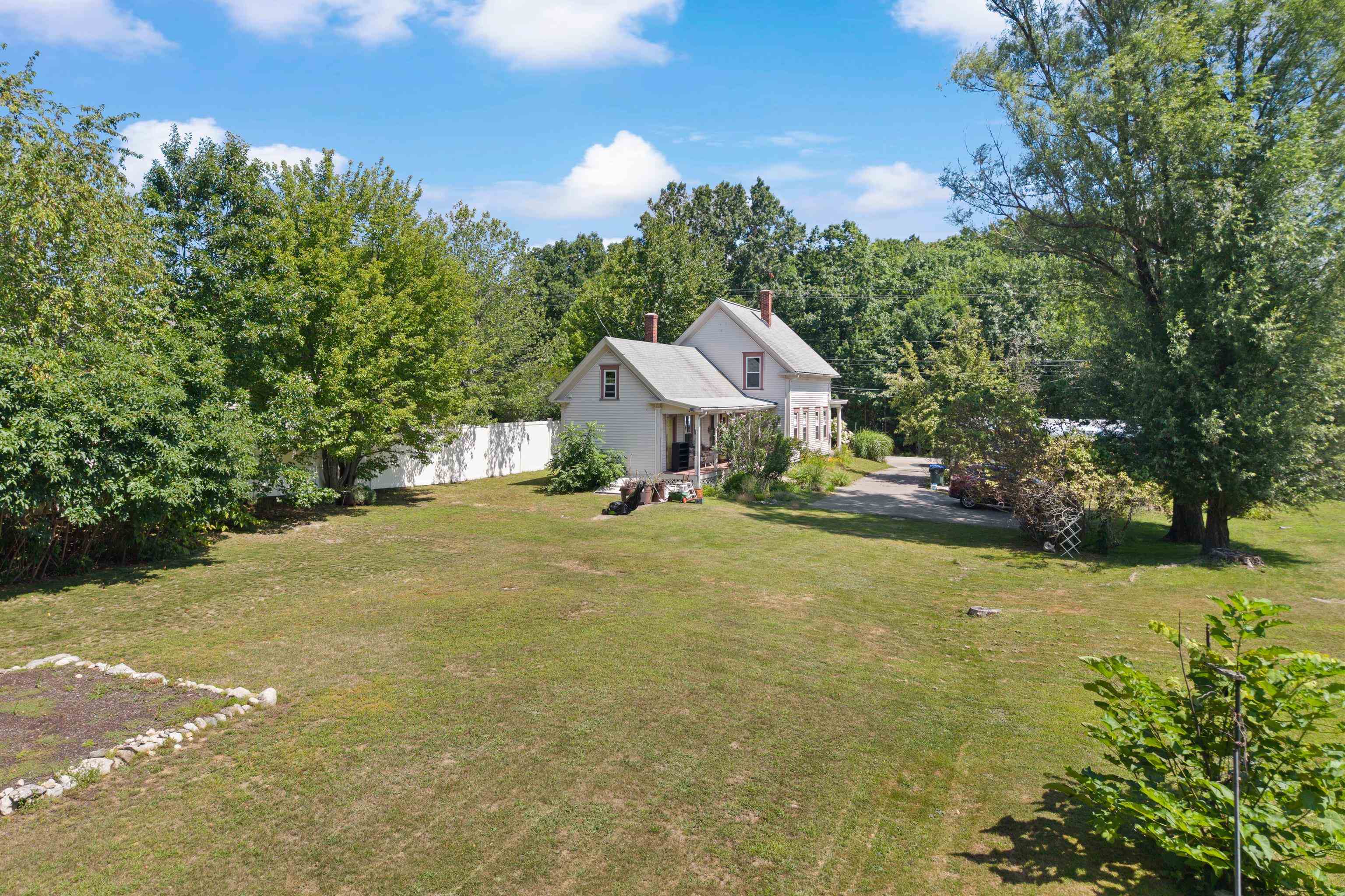 114 Londonderry Turnpike Property Photo 8
