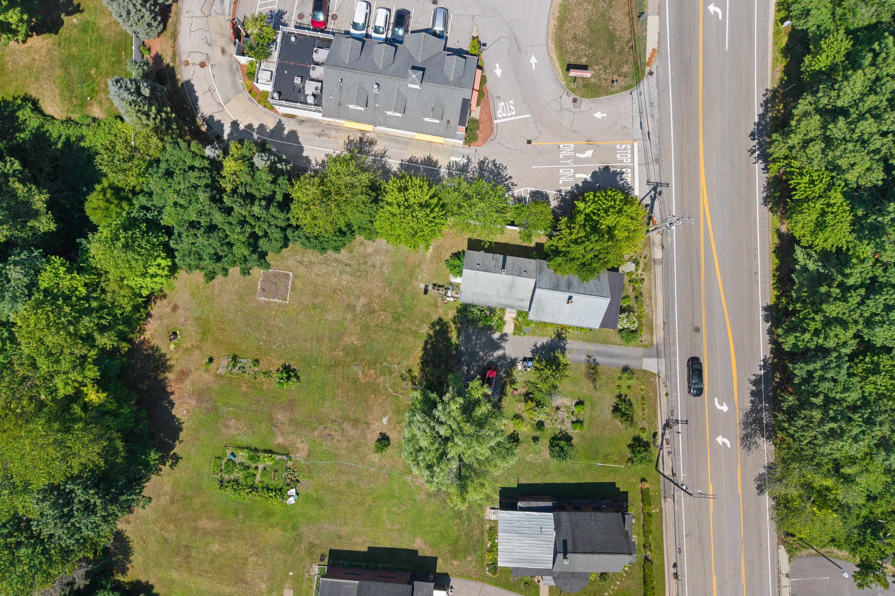 114 Londonderry Turnpike Property Photo 12