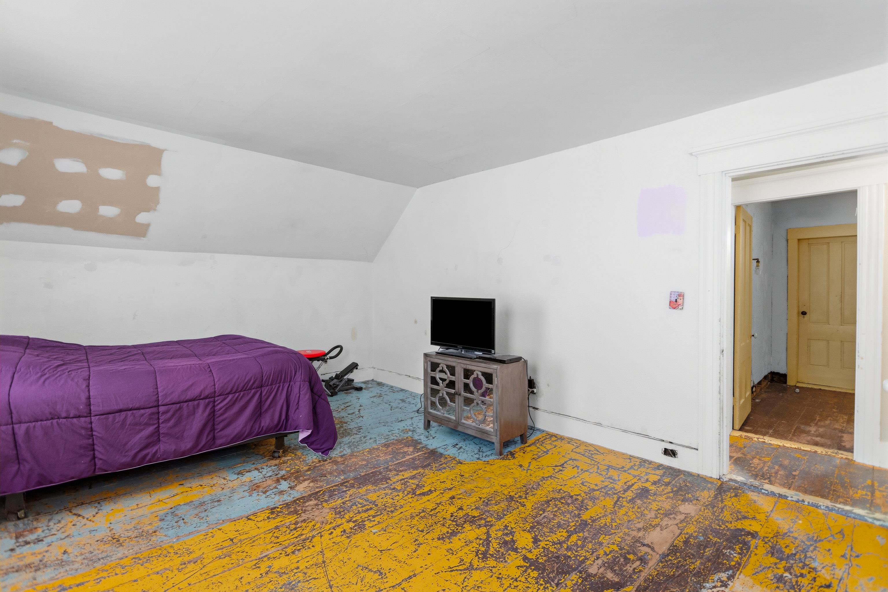 114 Londonderry Turnpike Property Photo 33